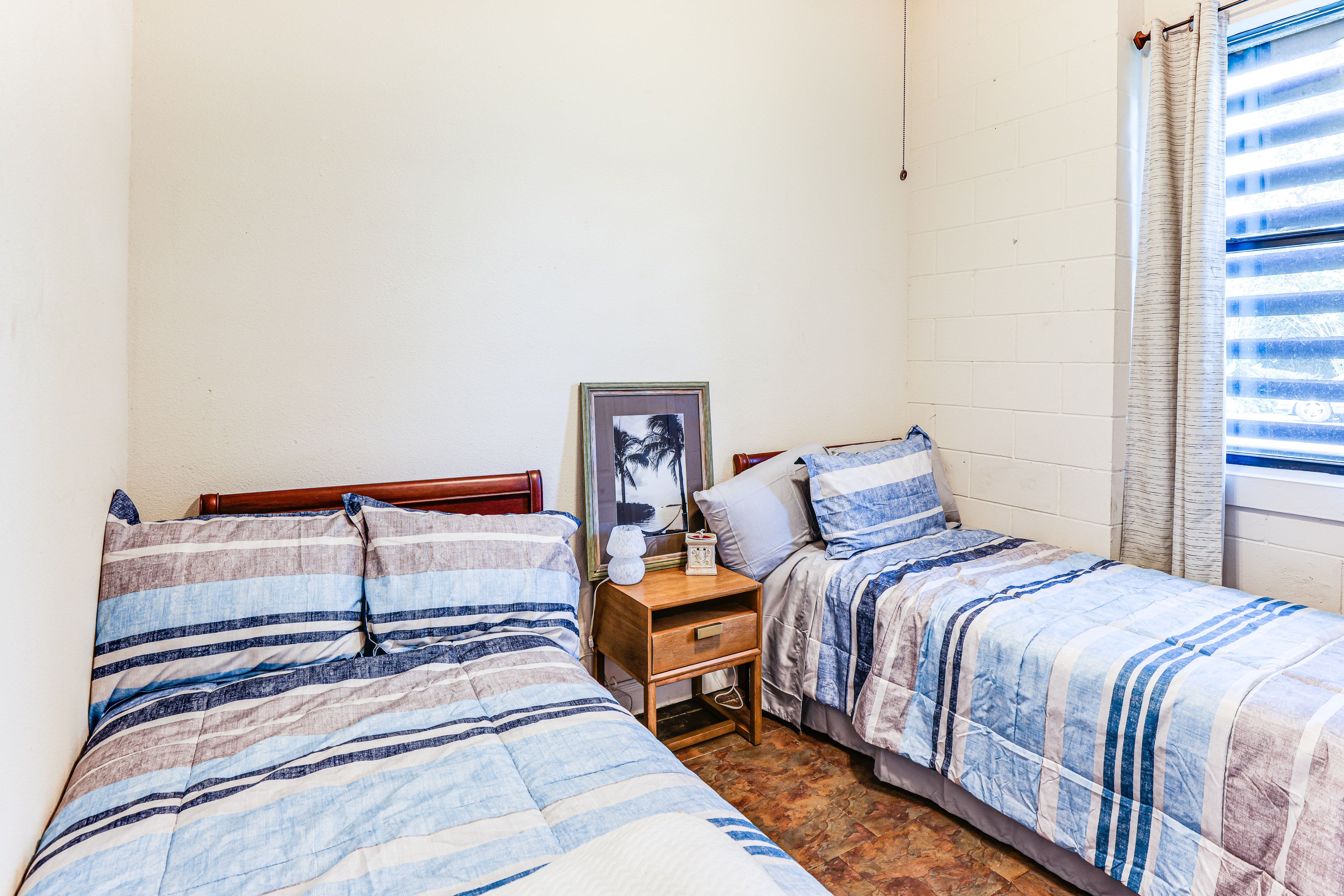 Bedroom 2 | 2 Twin Beds