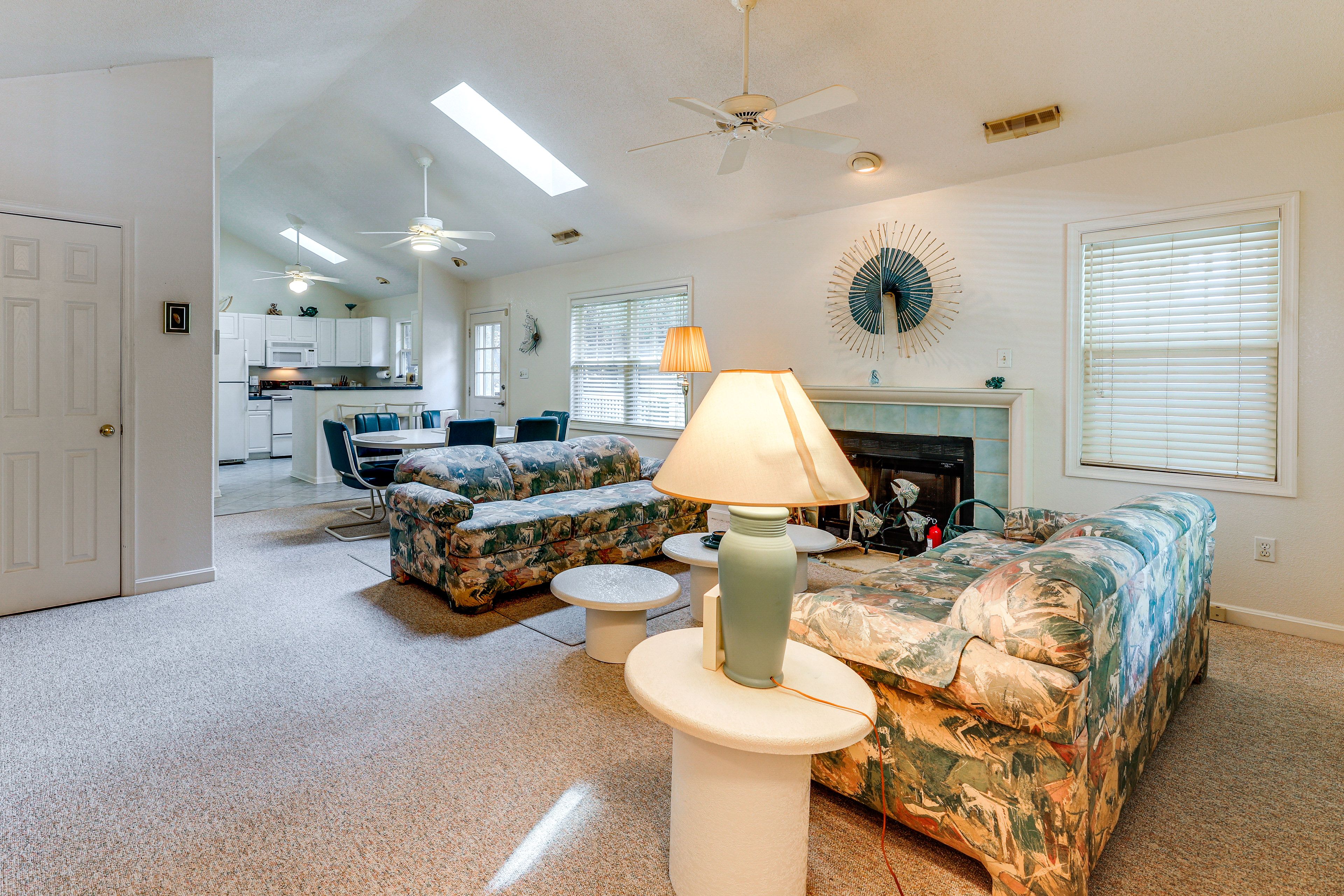 Living Room | Smart TV