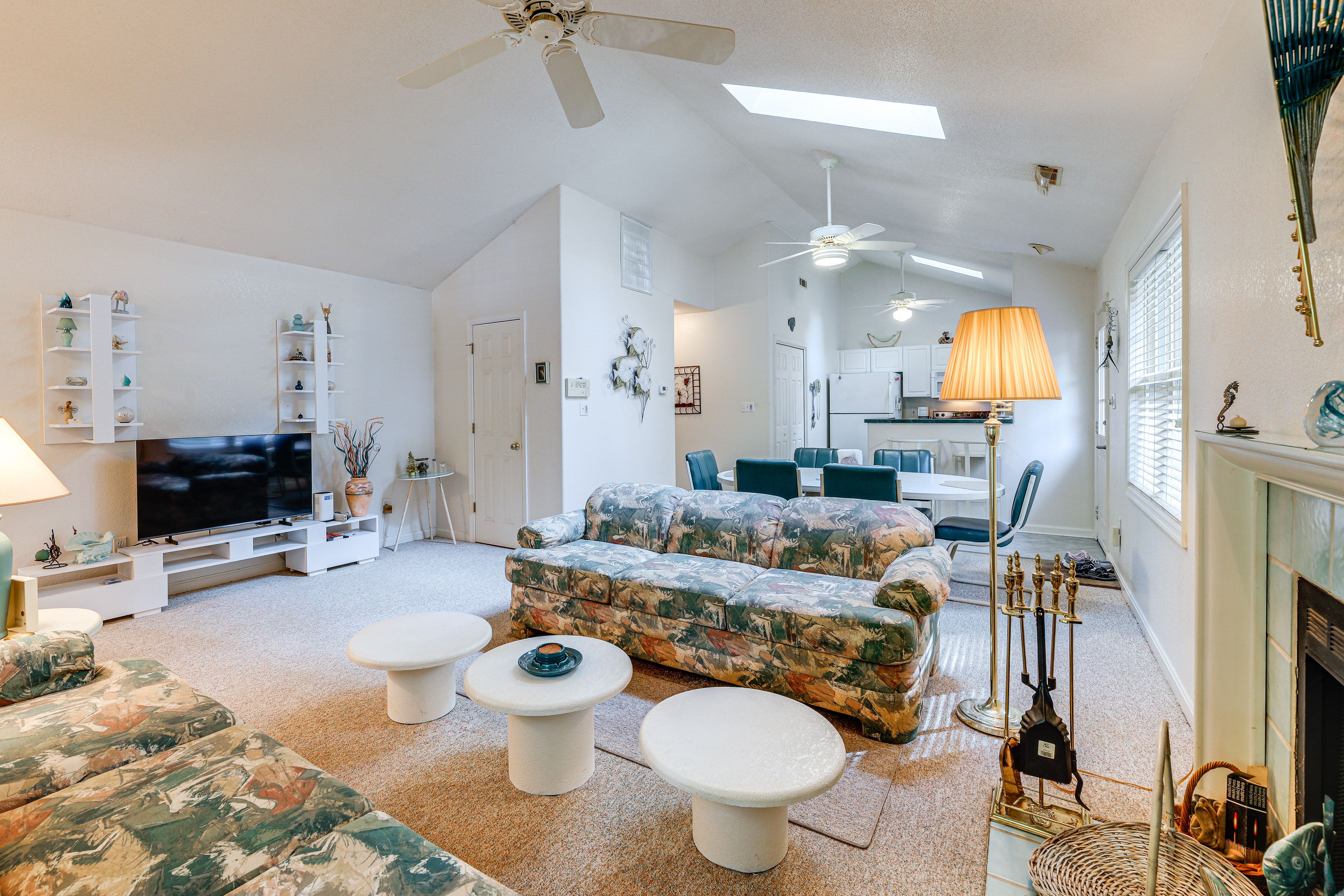 Living Room | Central A/C & Heating