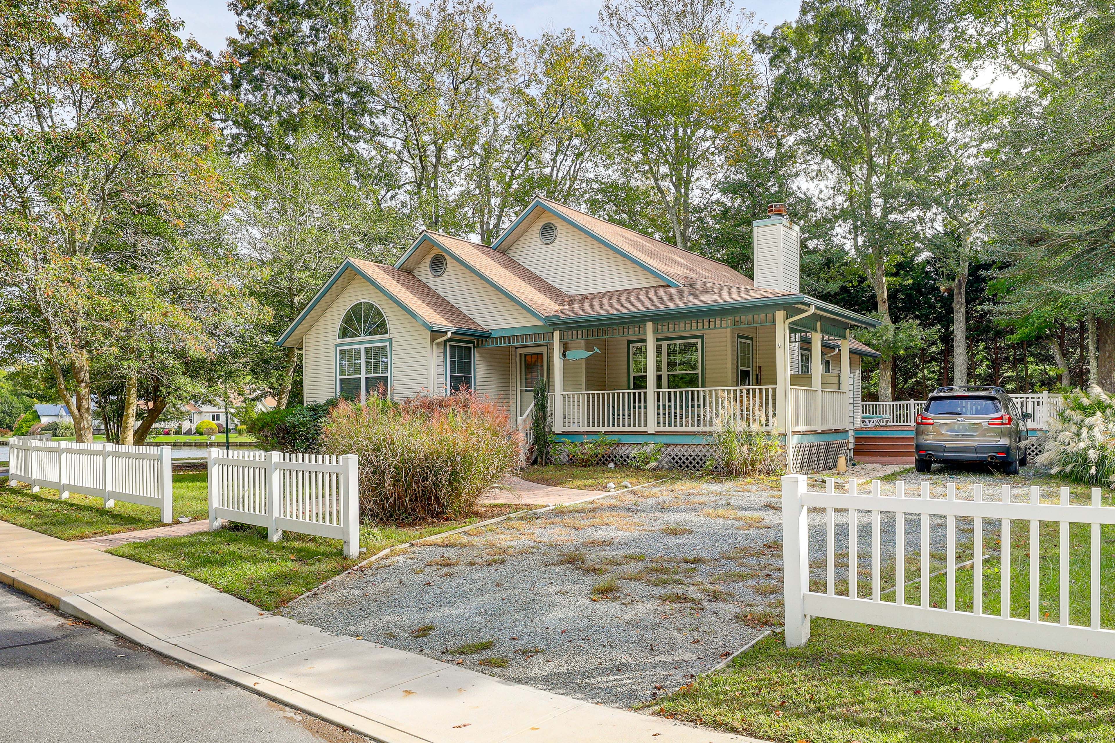 Parking | Driveway (2 Vehicles)