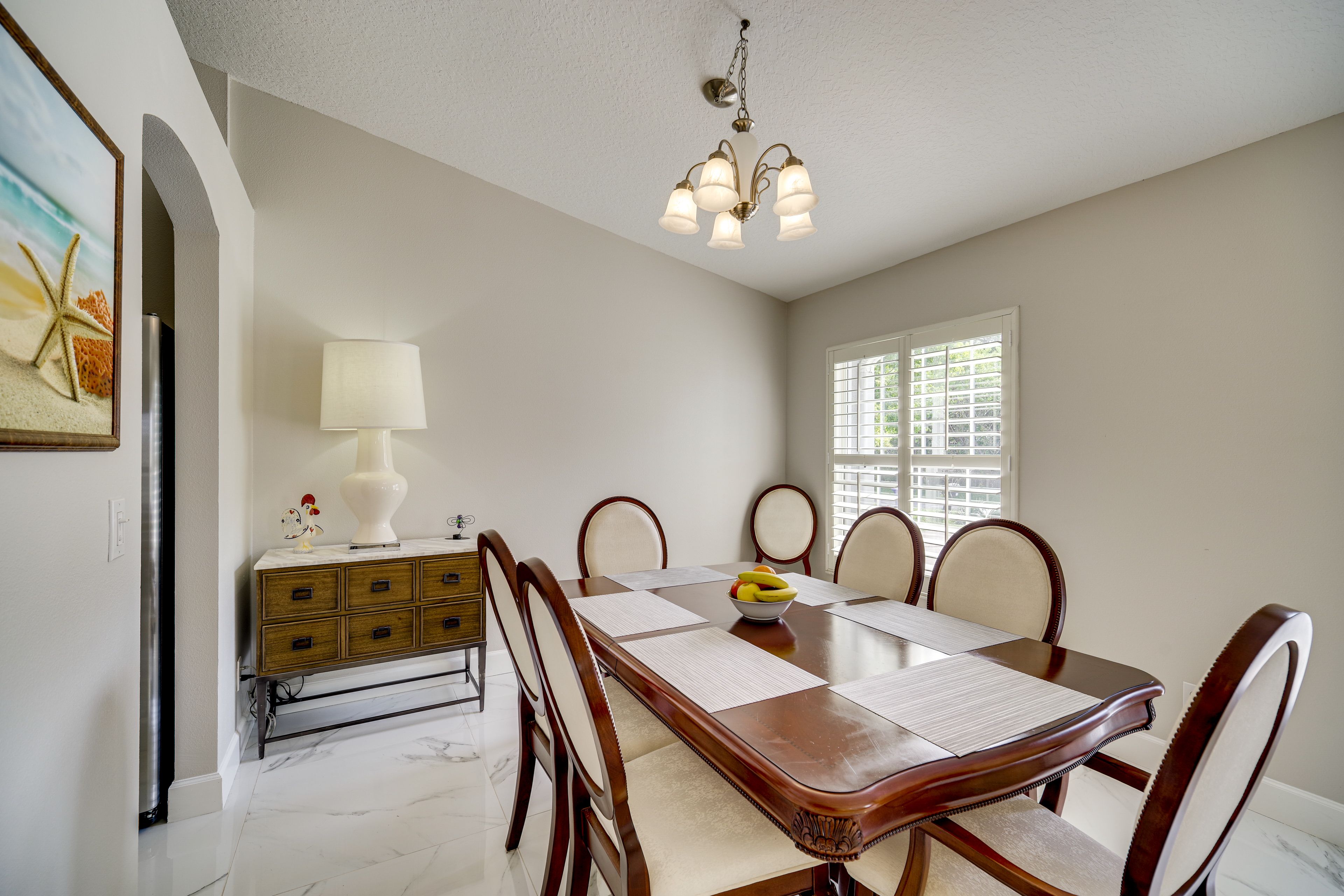 Dining Area | Dishware/Flatware