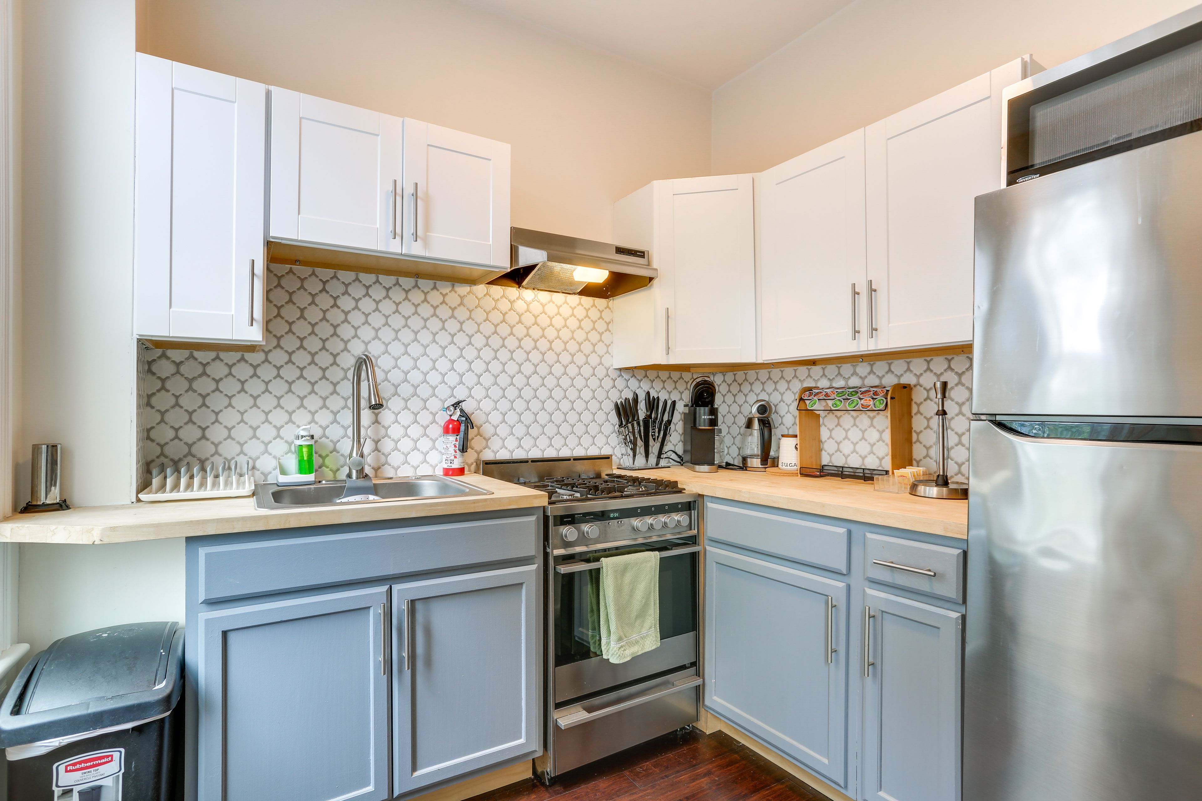 Kitchen | Microwave | Electric Kettle