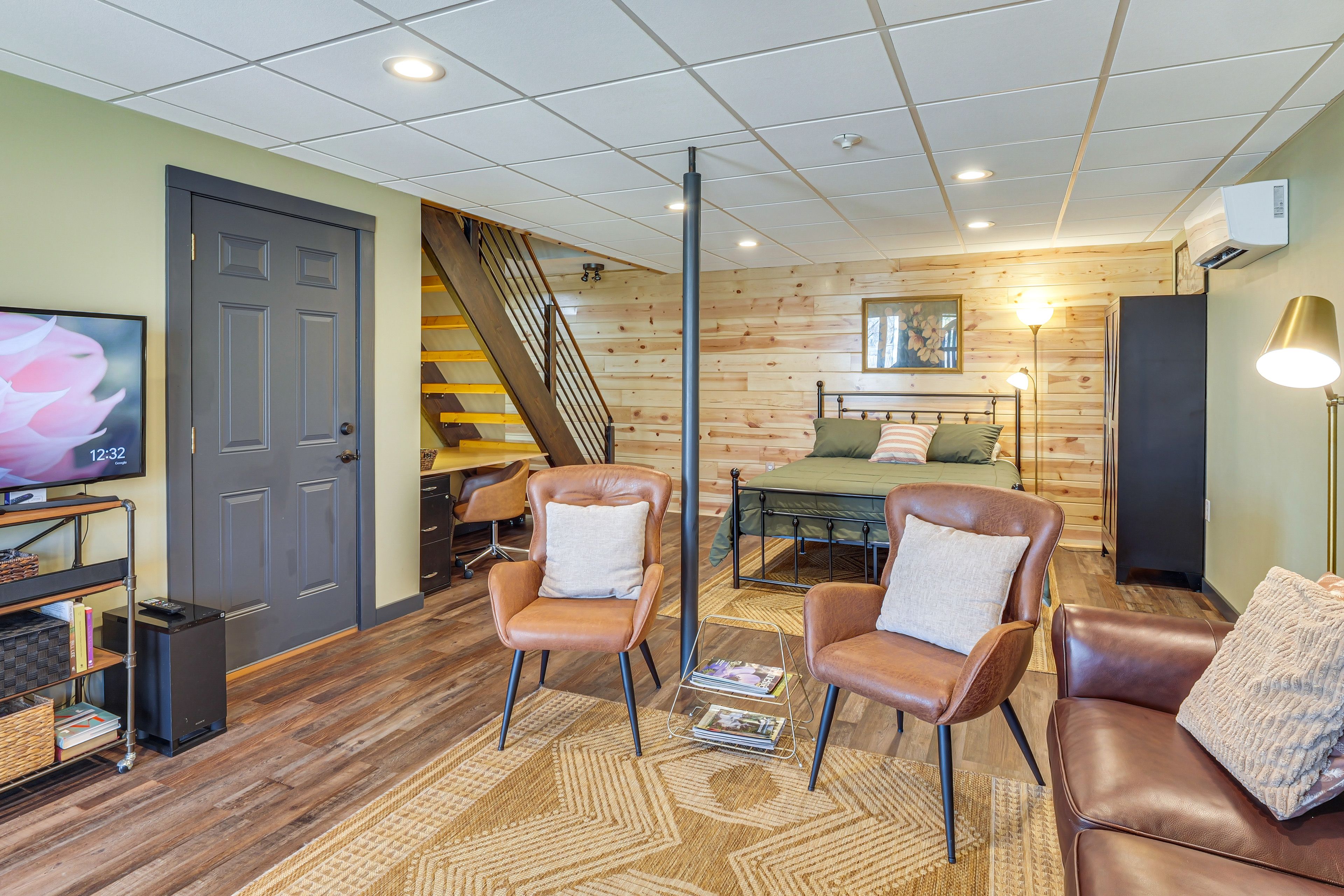 Clarksville Vacation Rental | Studio | 1BA | 450 Sq Ft | Step-Free Access