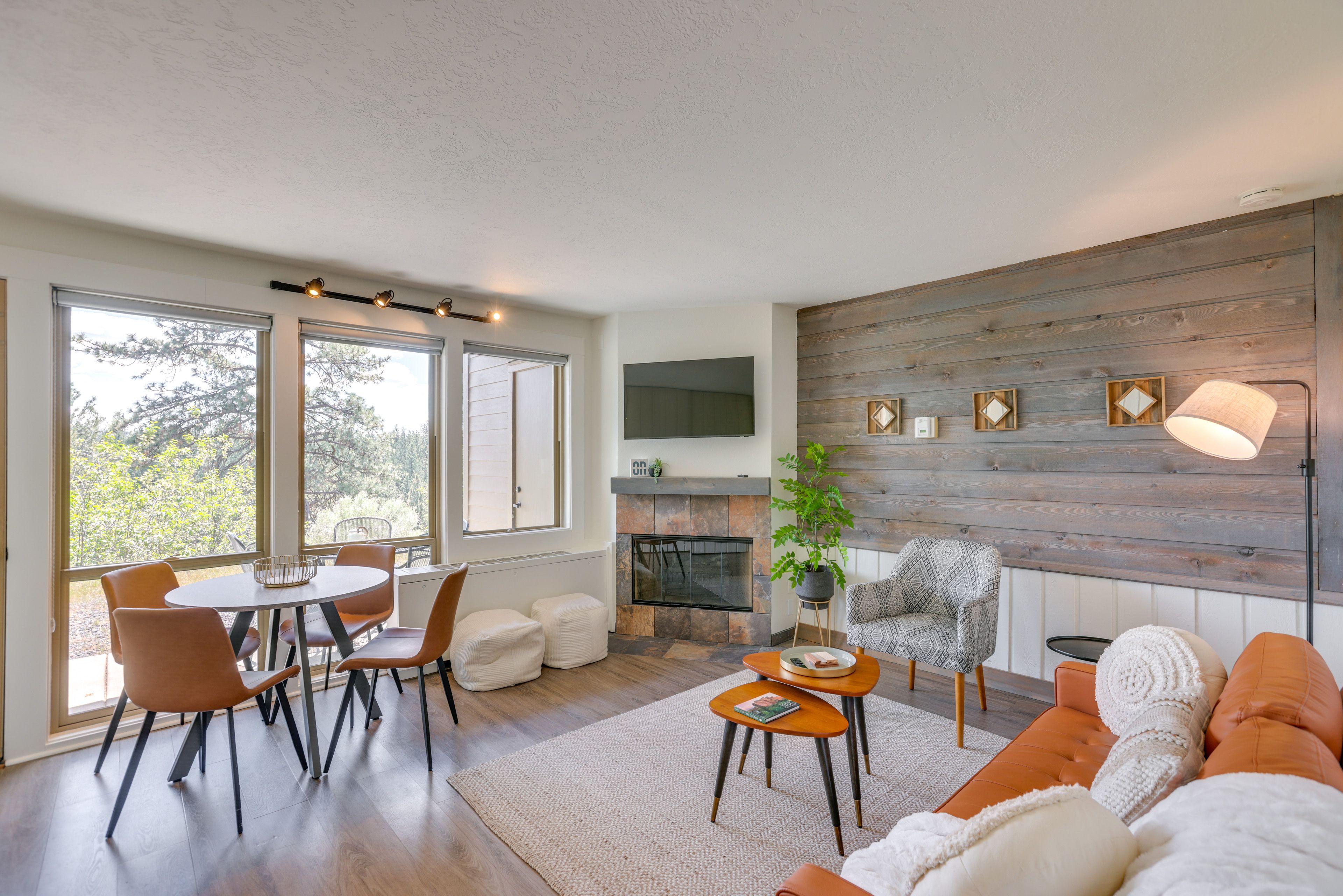 Bend Vacation Rental | Studio | 1BA | 465 Sq Ft | Stairs Required