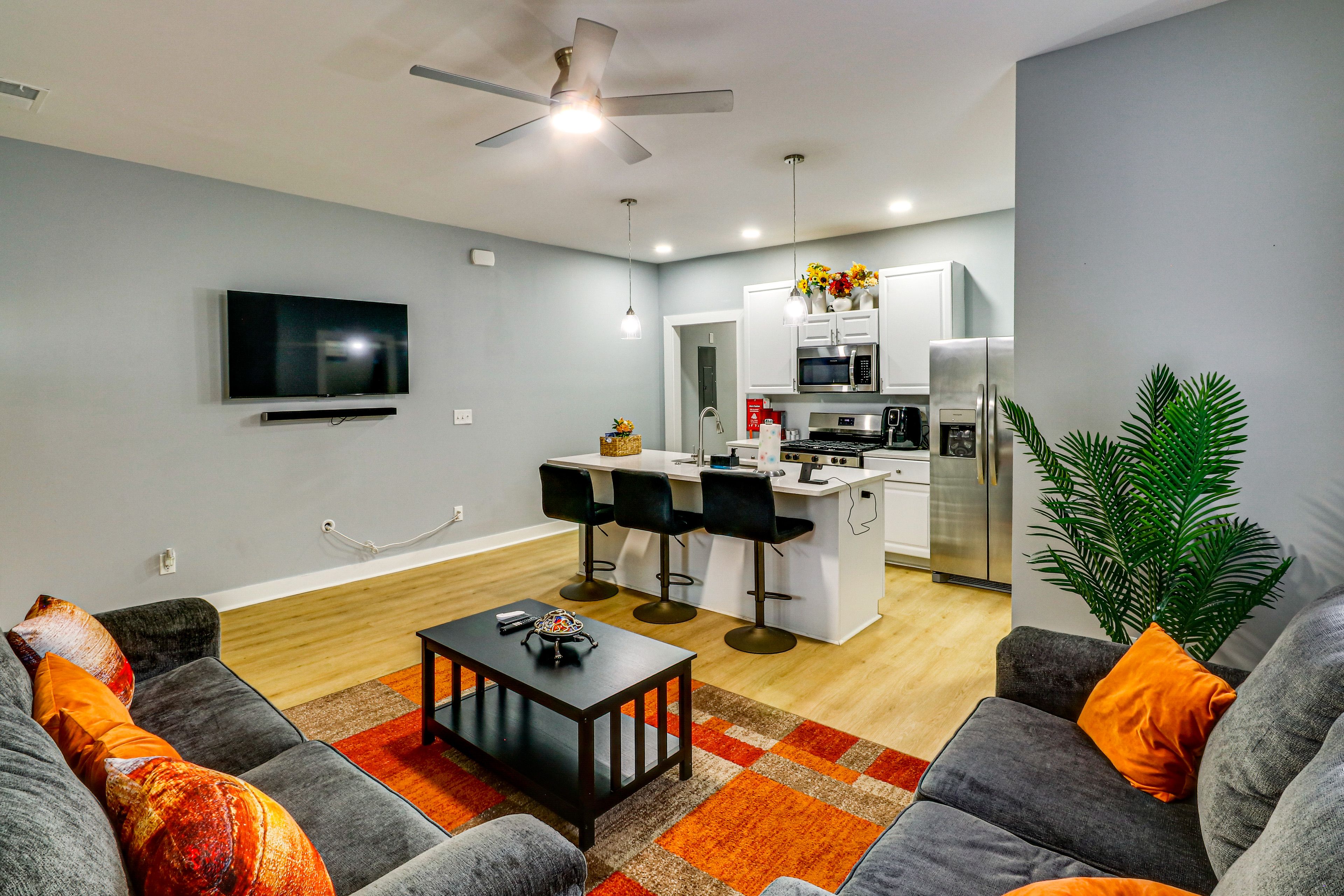 Atlanta Vacation Rental | 2BR | 1BA | Steps Required | 795 Sq Ft