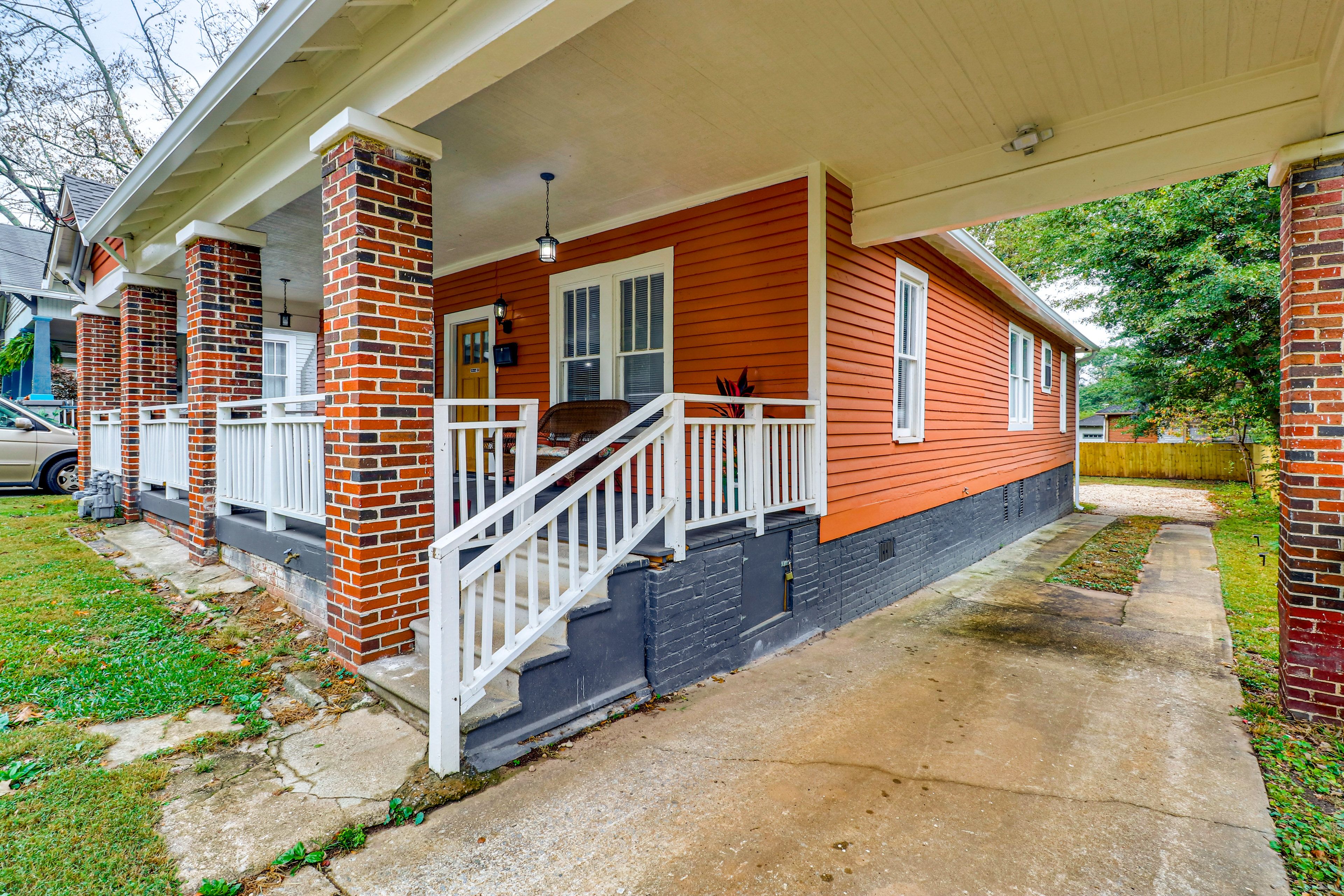 Parking | Shared Driveway (2 Vehicles)