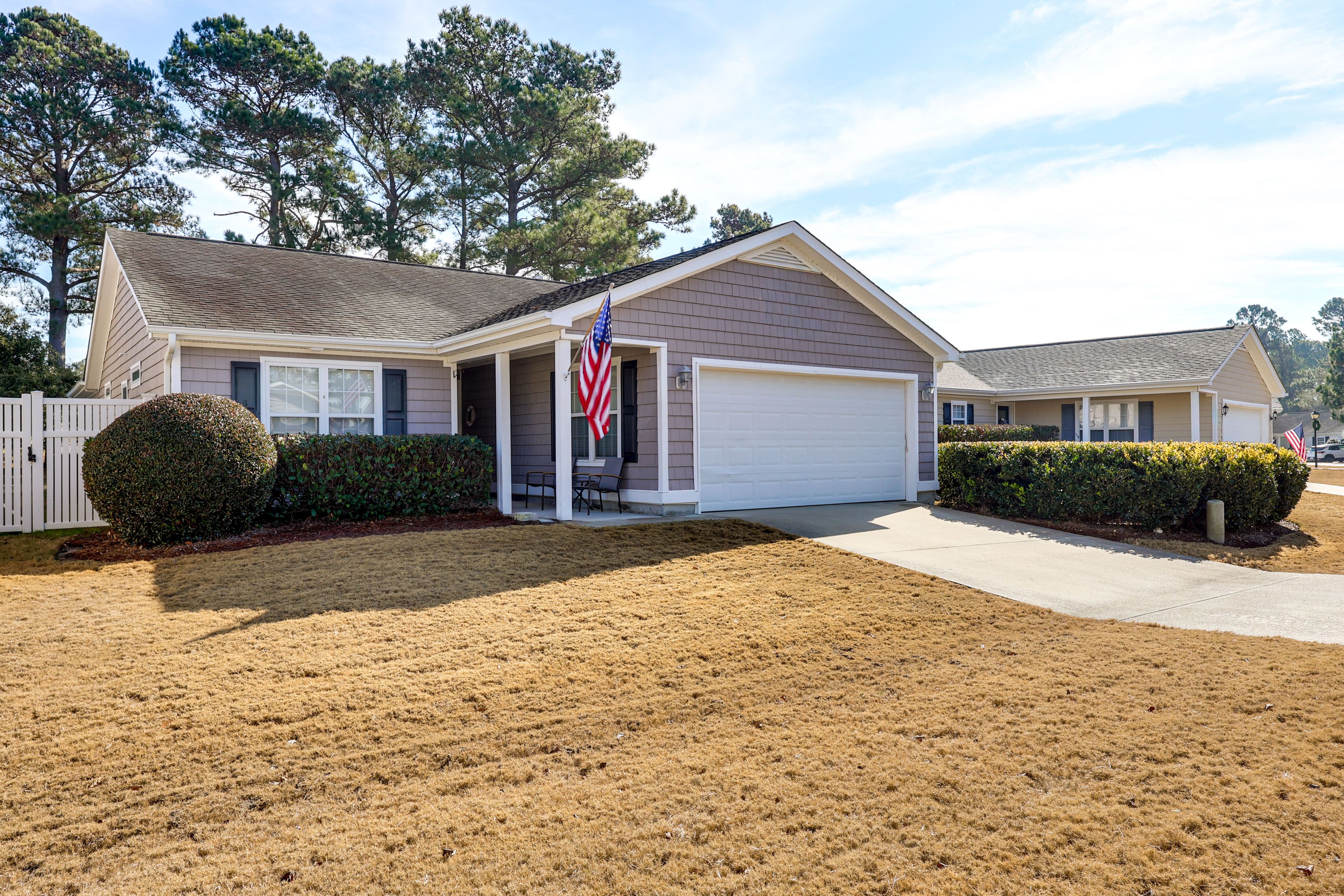 Parking | Garage (1 Vehicle) | Driveway (4 Vehicles)