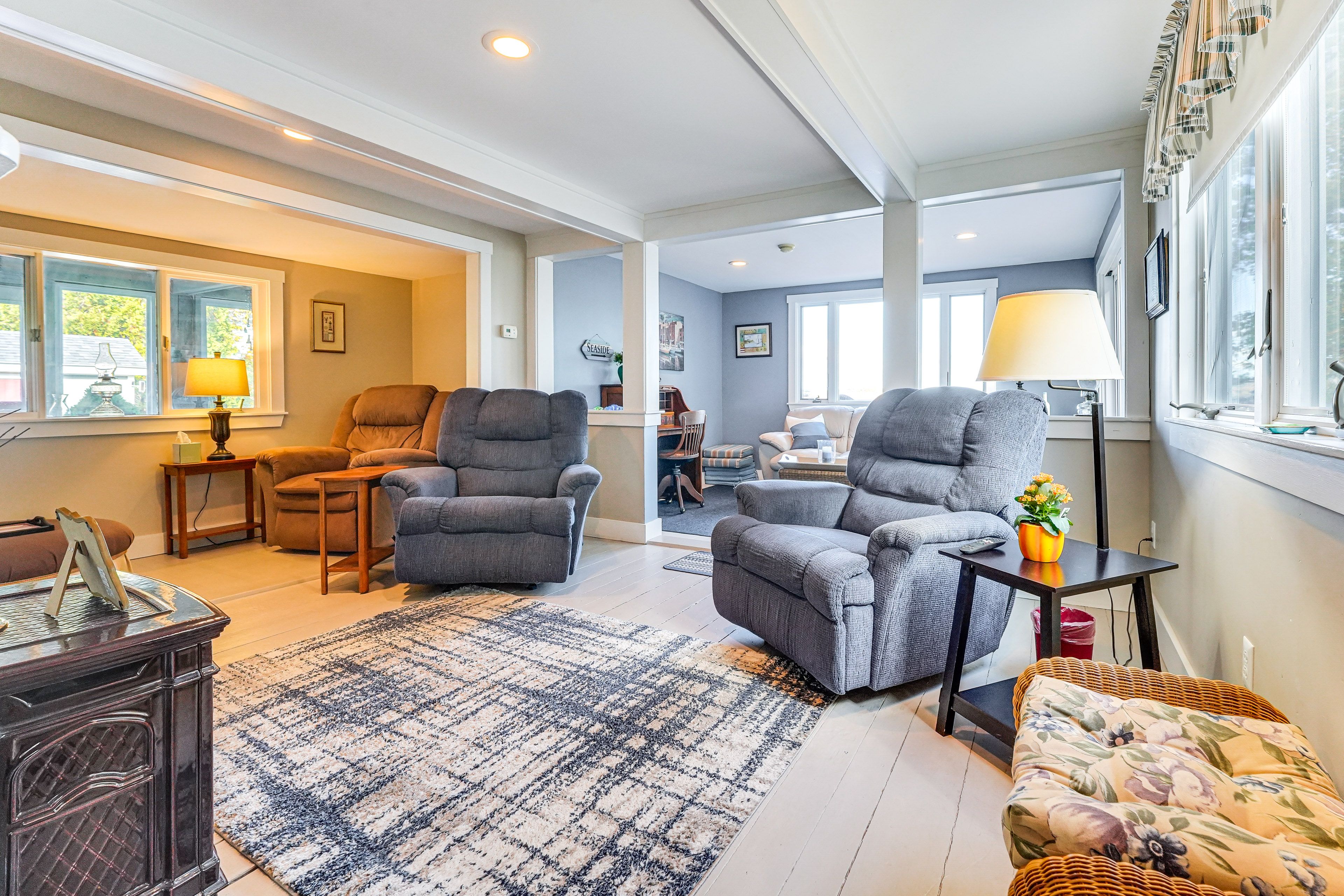 Living Room | Smart TV | 1st Floor