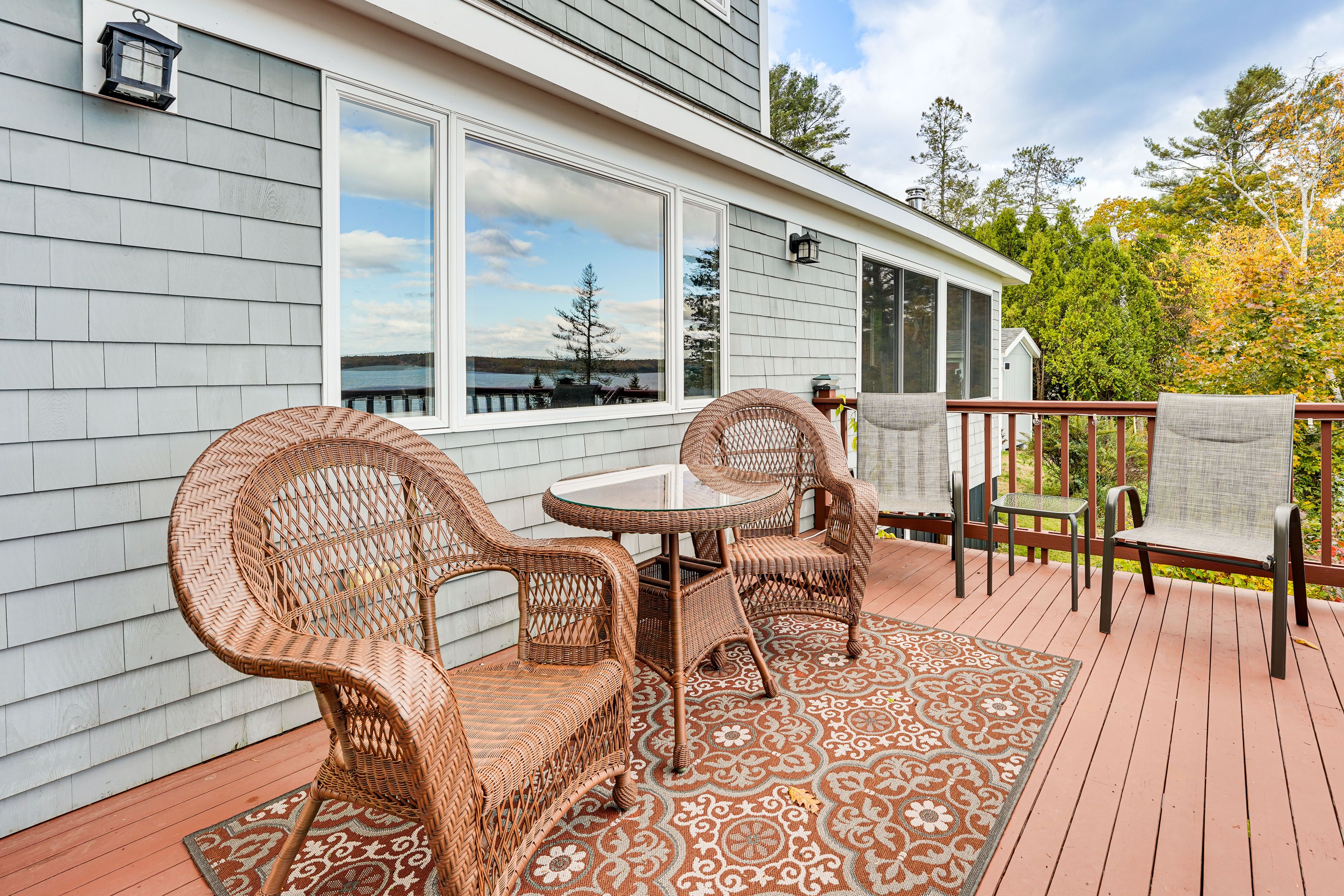 Furnished Deck | Gas Grill
