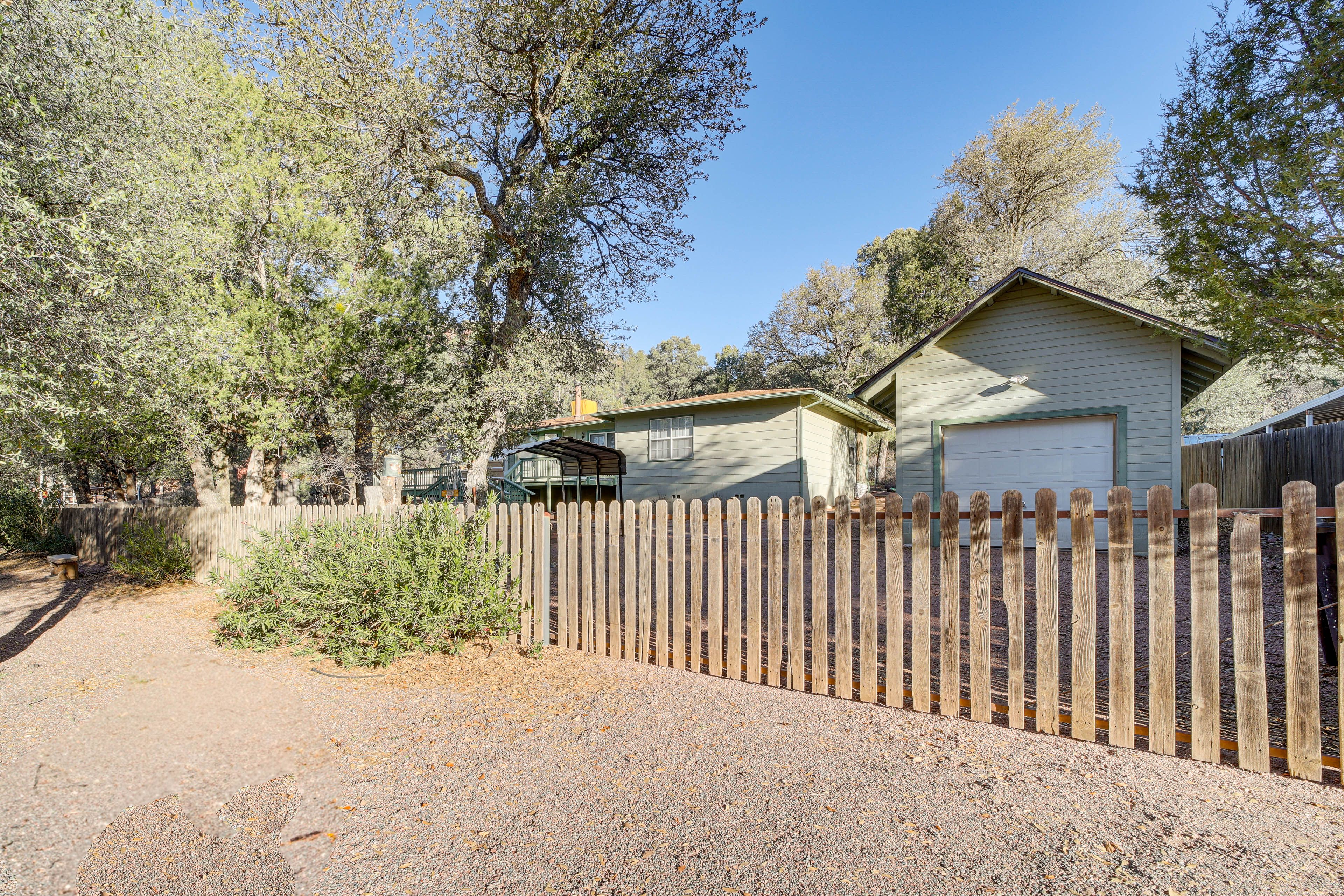 Parking | Driveway (3 Vehicles) | EV Charger