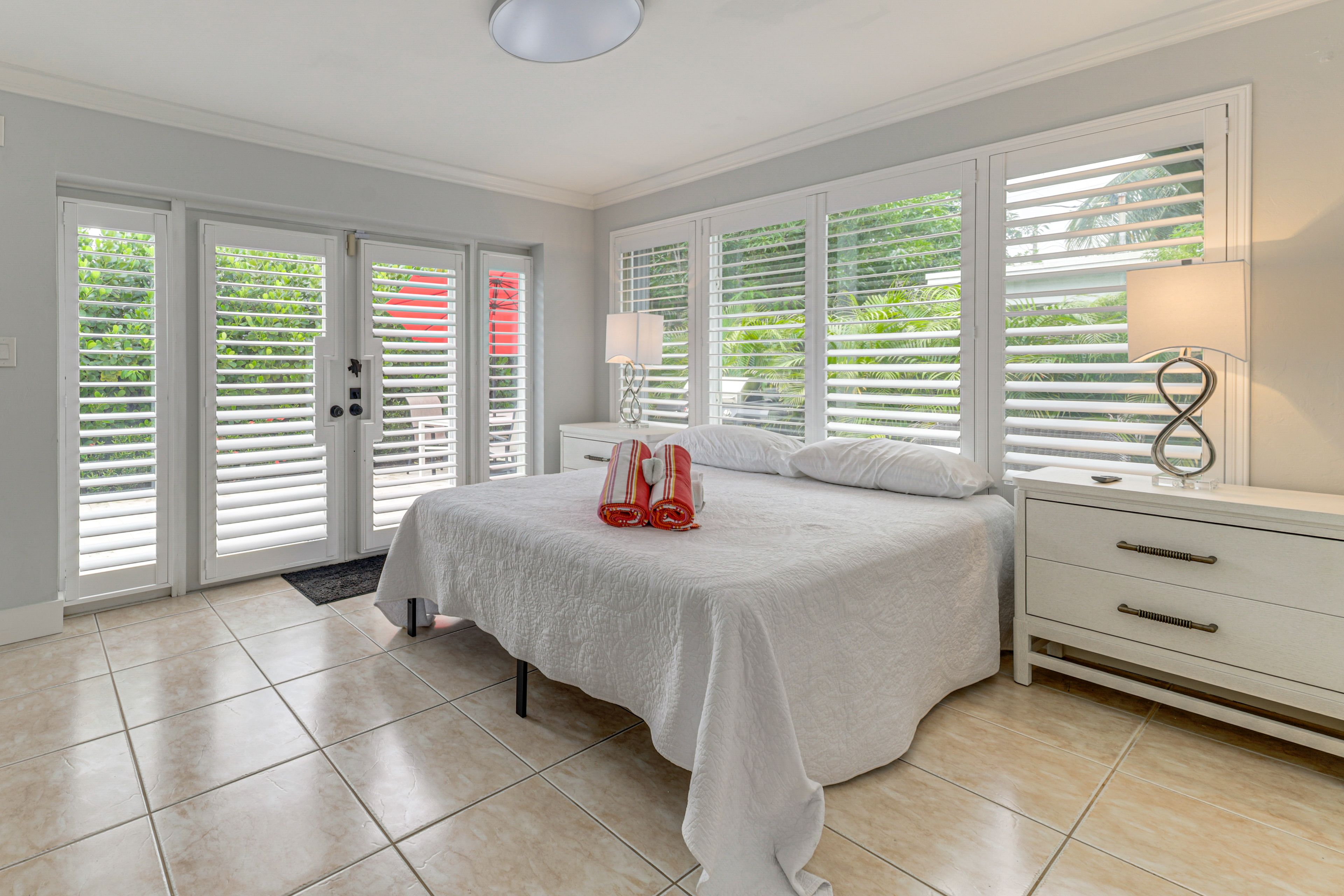 Bedroom 2 | King Bed