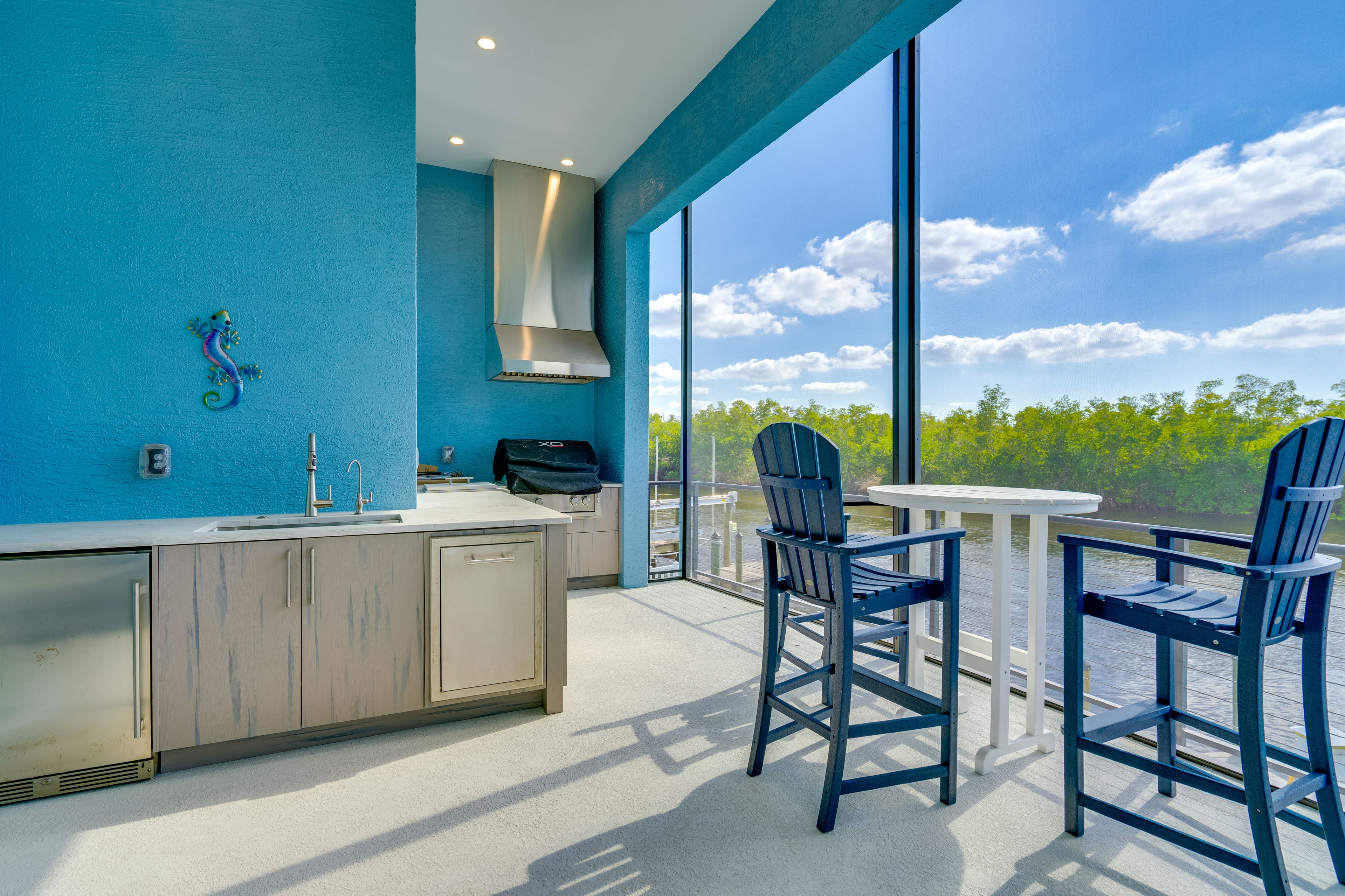 1st-Floor Deck | Outdoor Kitchen w/ Gas Grill
