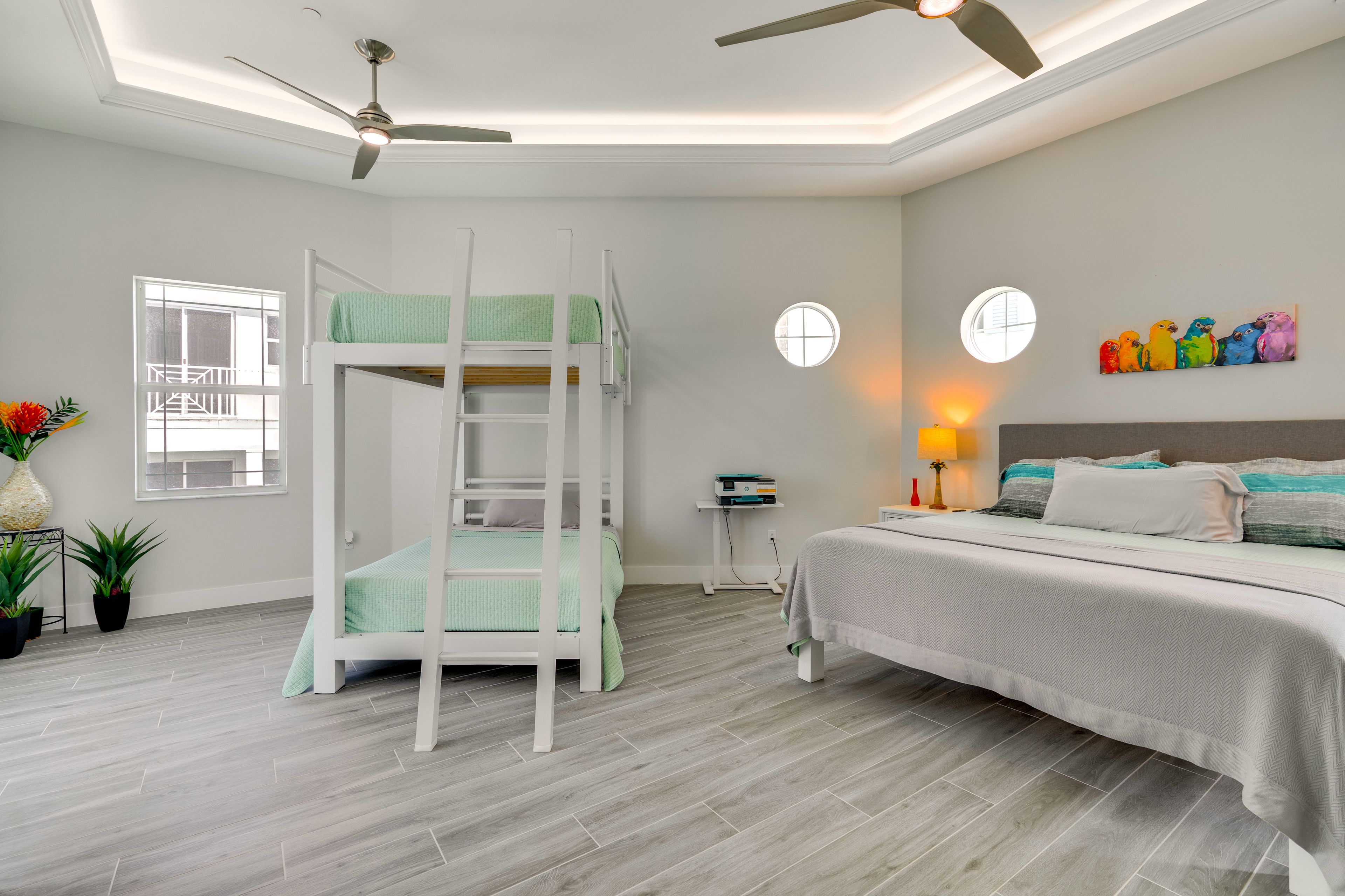 Bedroom 4 | 2nd Floor | King Bed | Full Bunk Bed | Smart TV