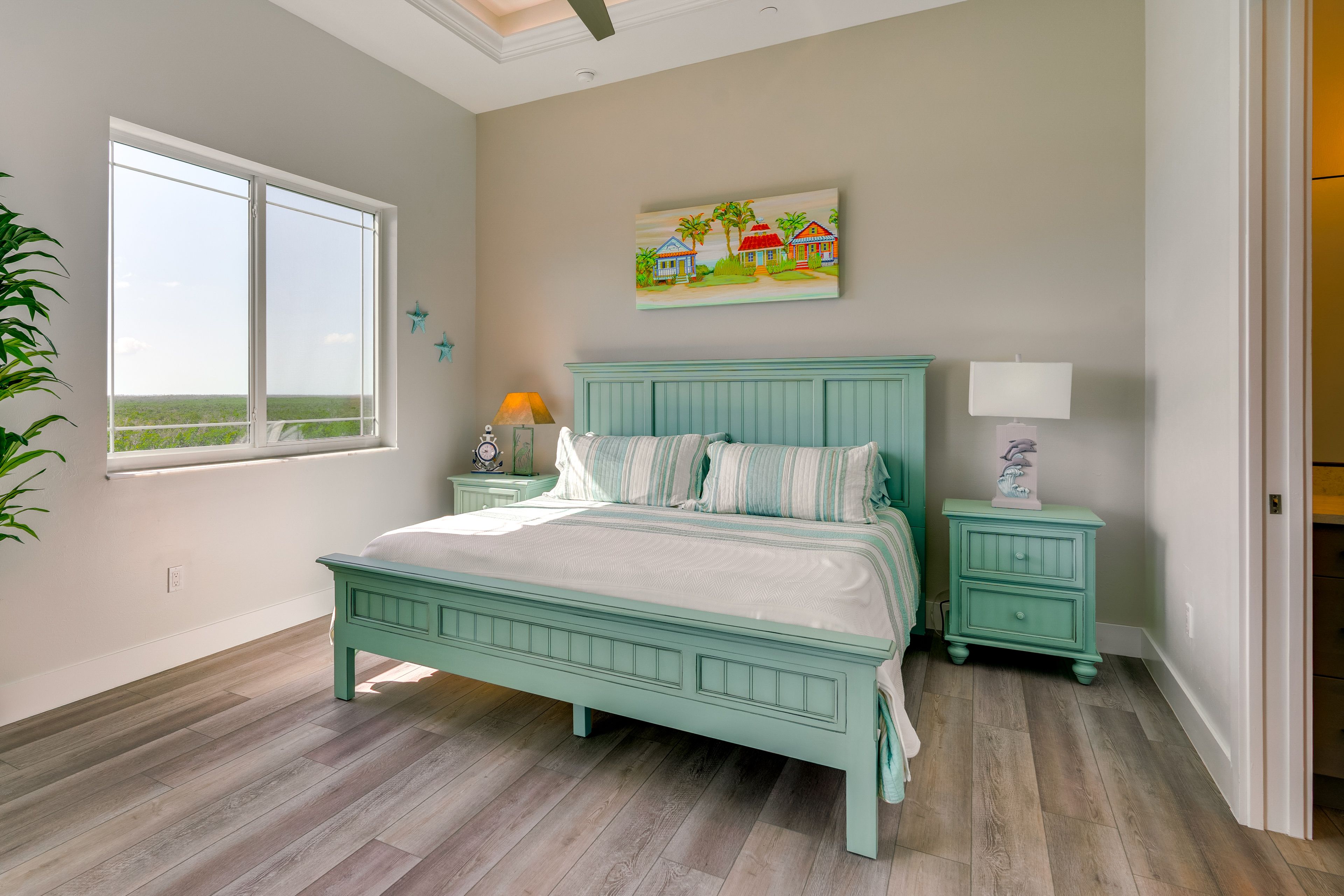 Bedroom 3 | 3rd Floor | King Bed | Smart TV