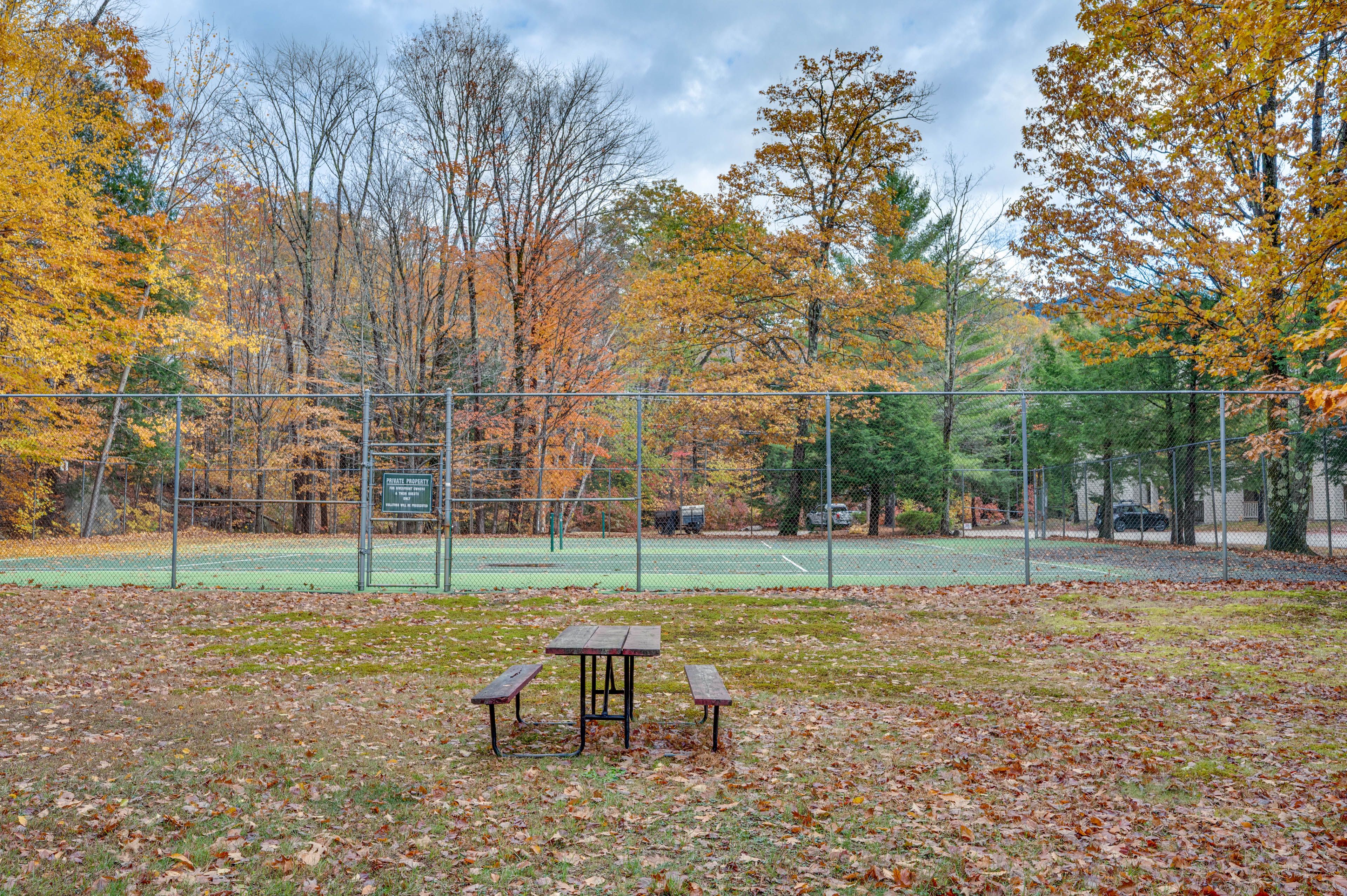 Community Tennis & Pickleball Courts