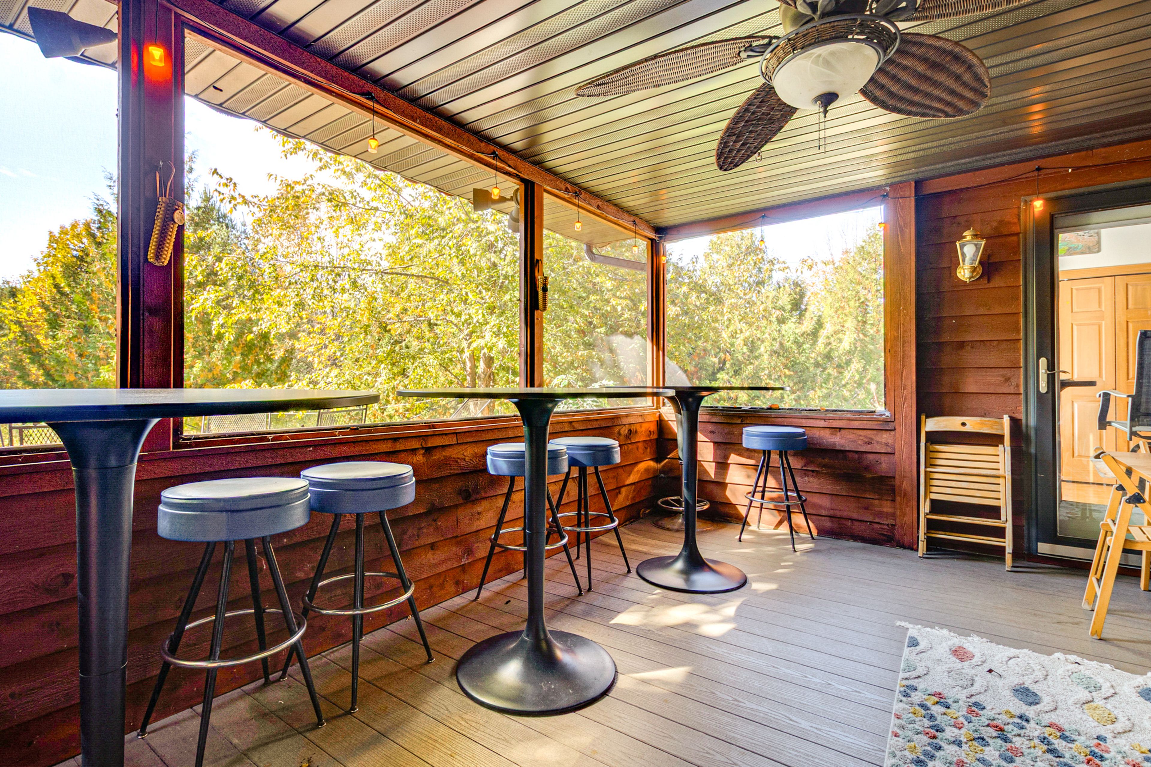 Screened-In Deck | Bar Seating