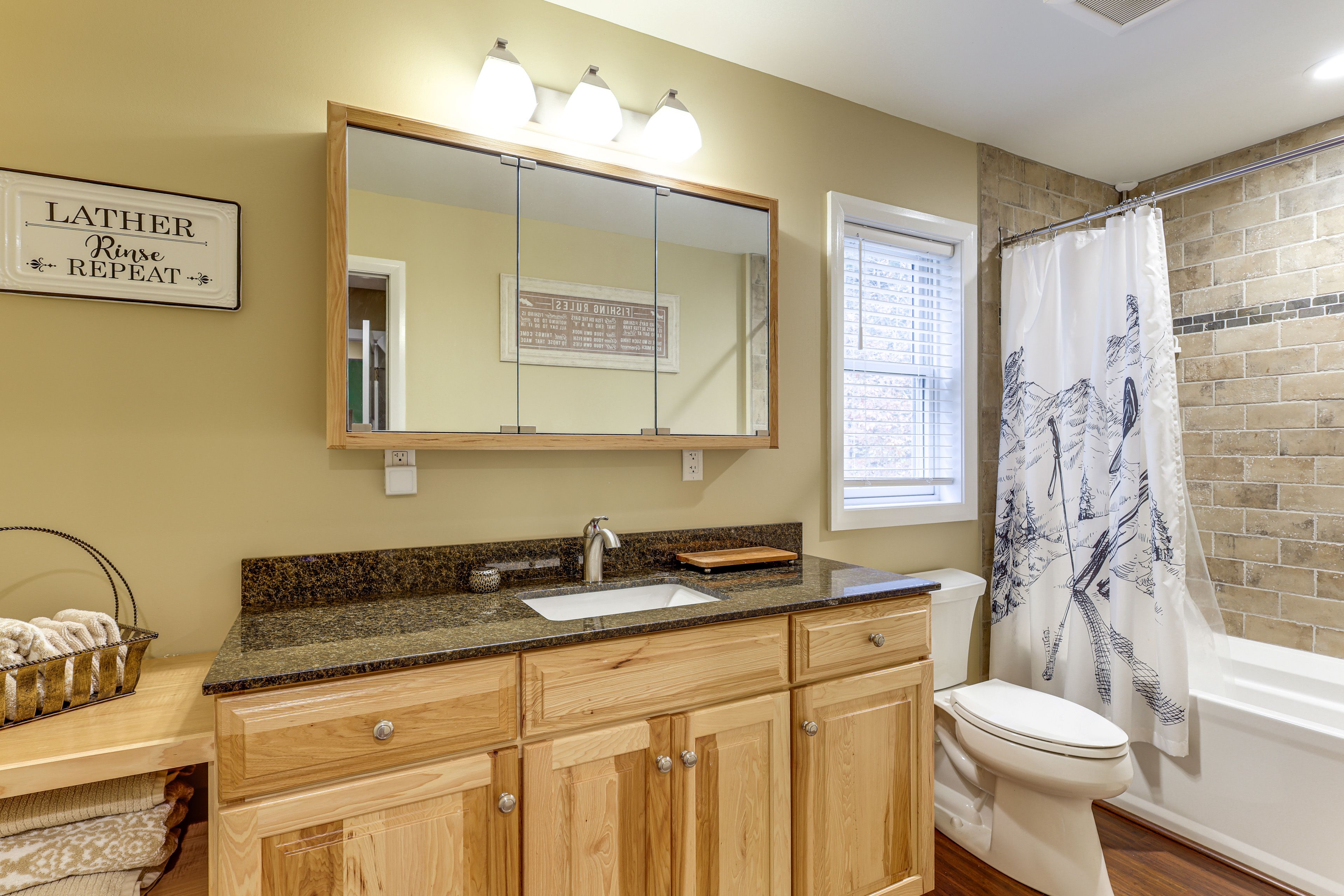 Bathroom | Towels Provided | Main Floor