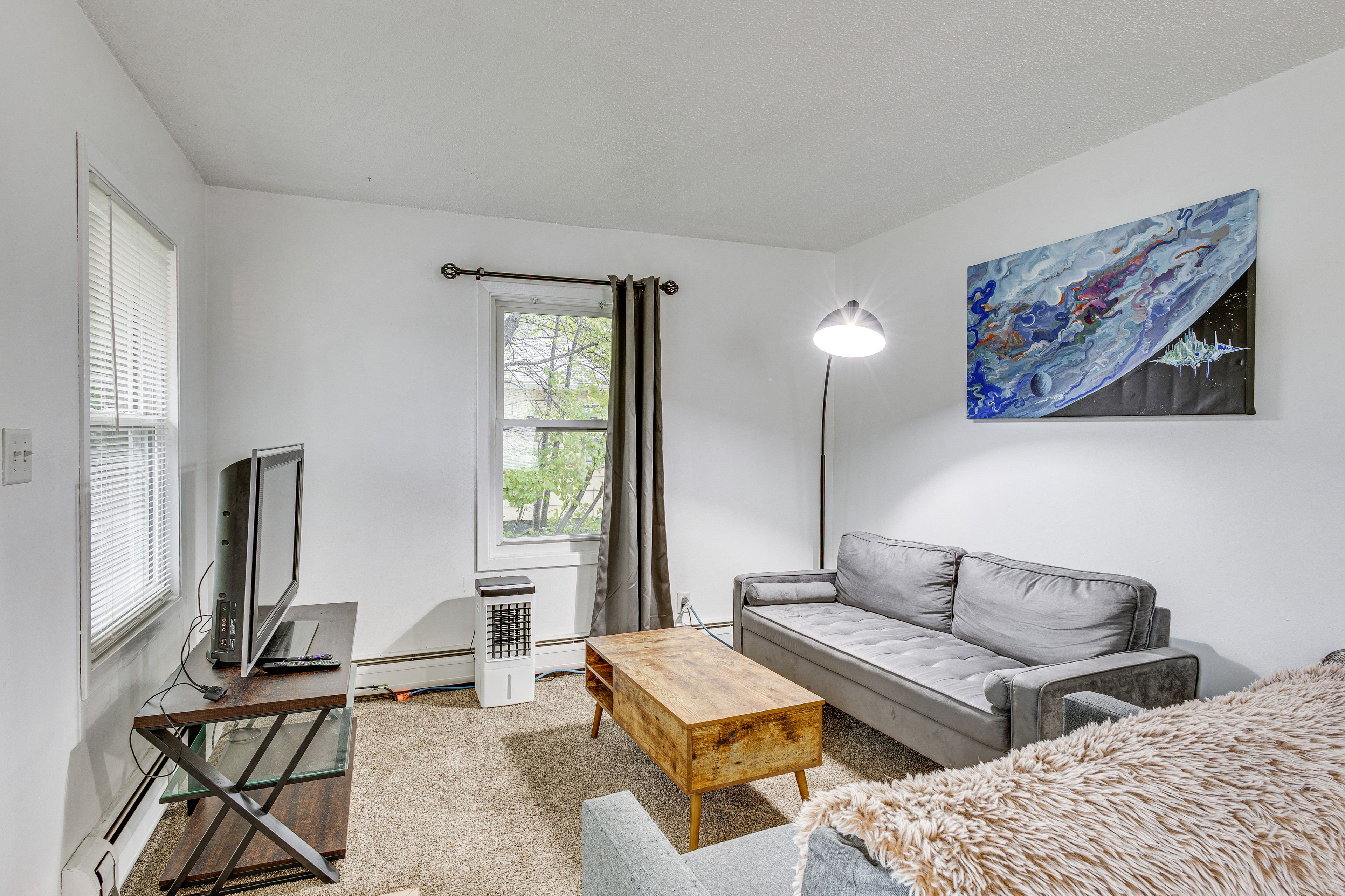 Bismarck Vacation Rental | 3BR | 1BA | 1,000 Sq Ft | 6 Steps to Enter