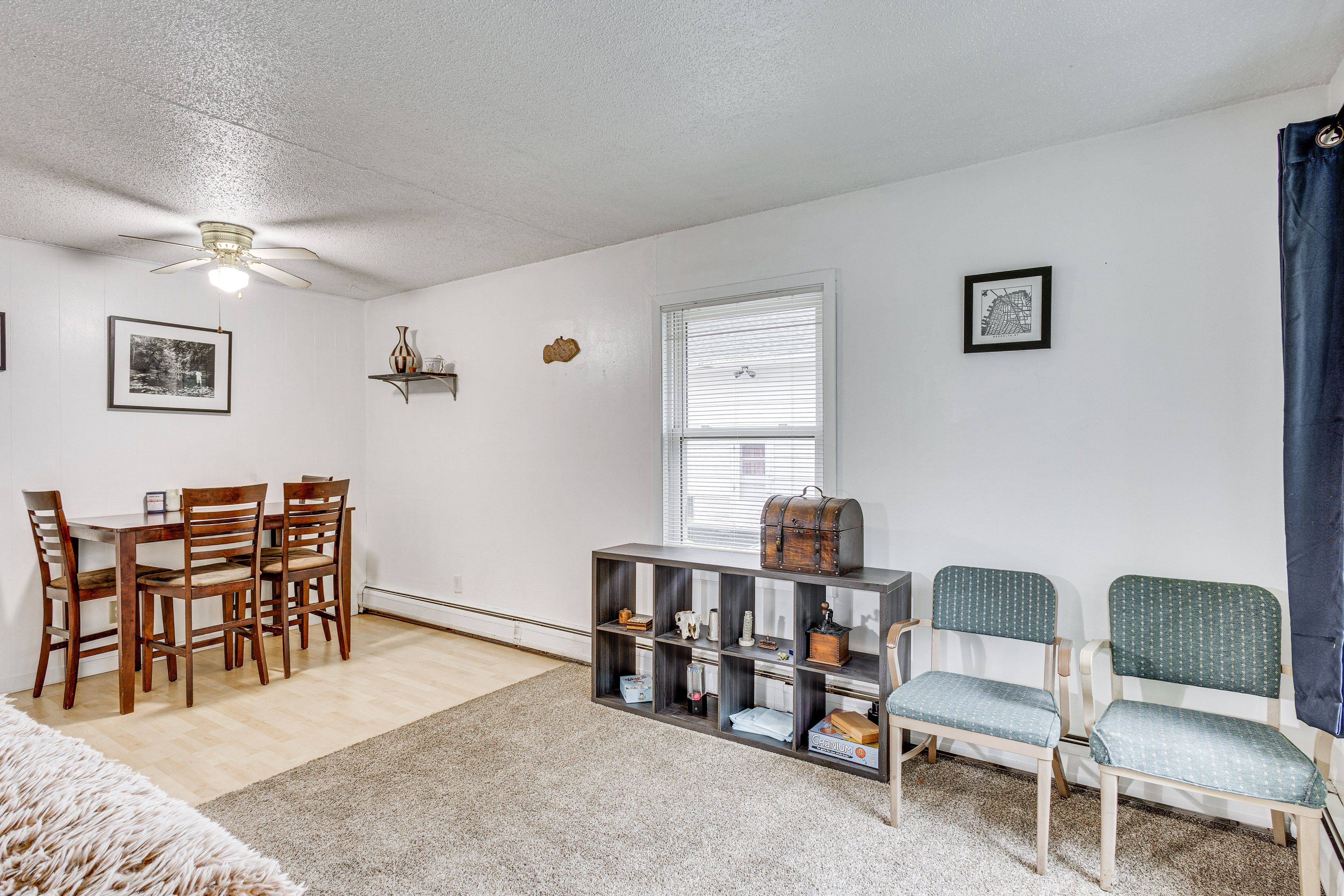 Dining Area | Dishware/Flatware Provided