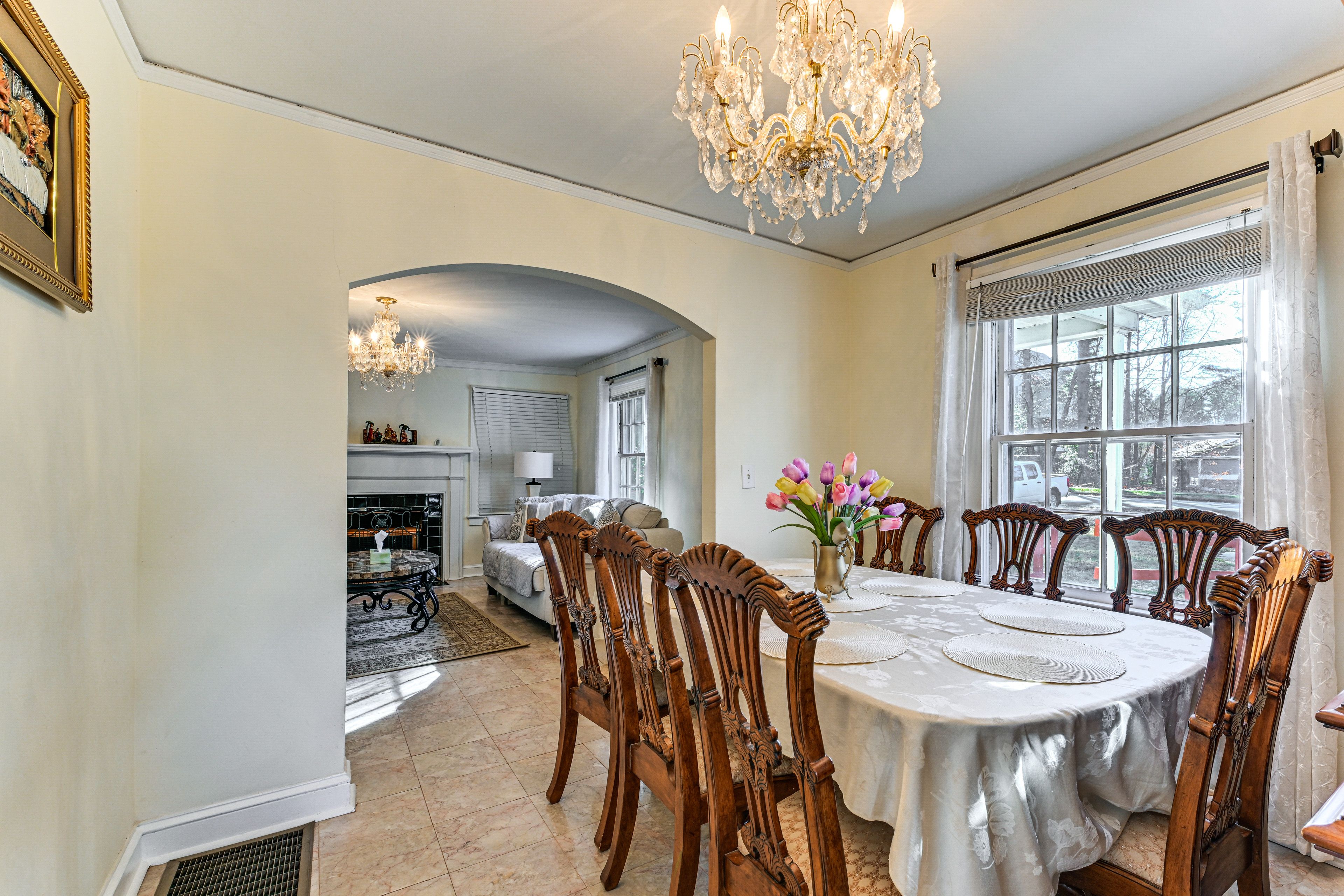 Dining Area | Dining Table | Dishware/Flatware