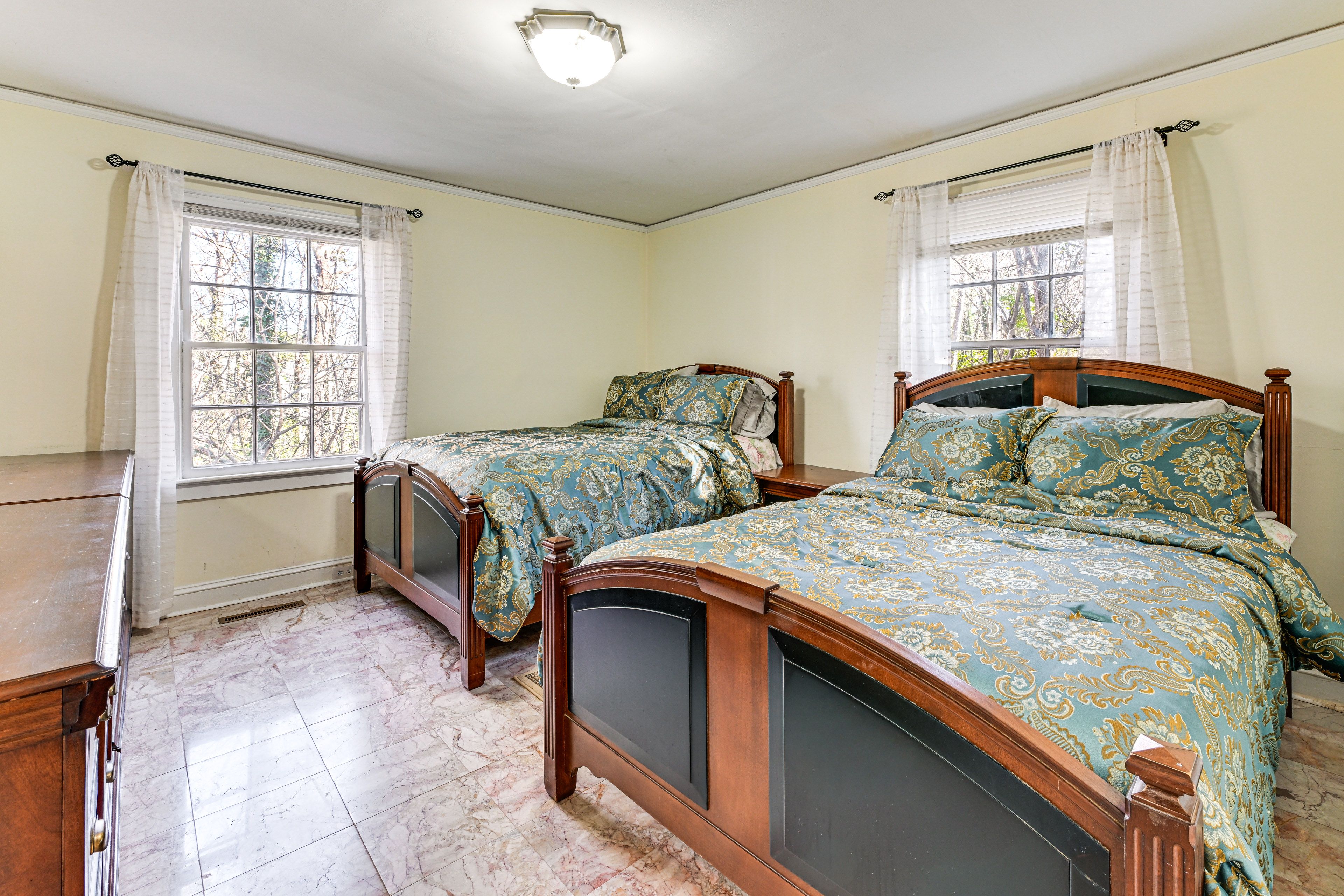 Bedroom 2 | 2 Full Beds