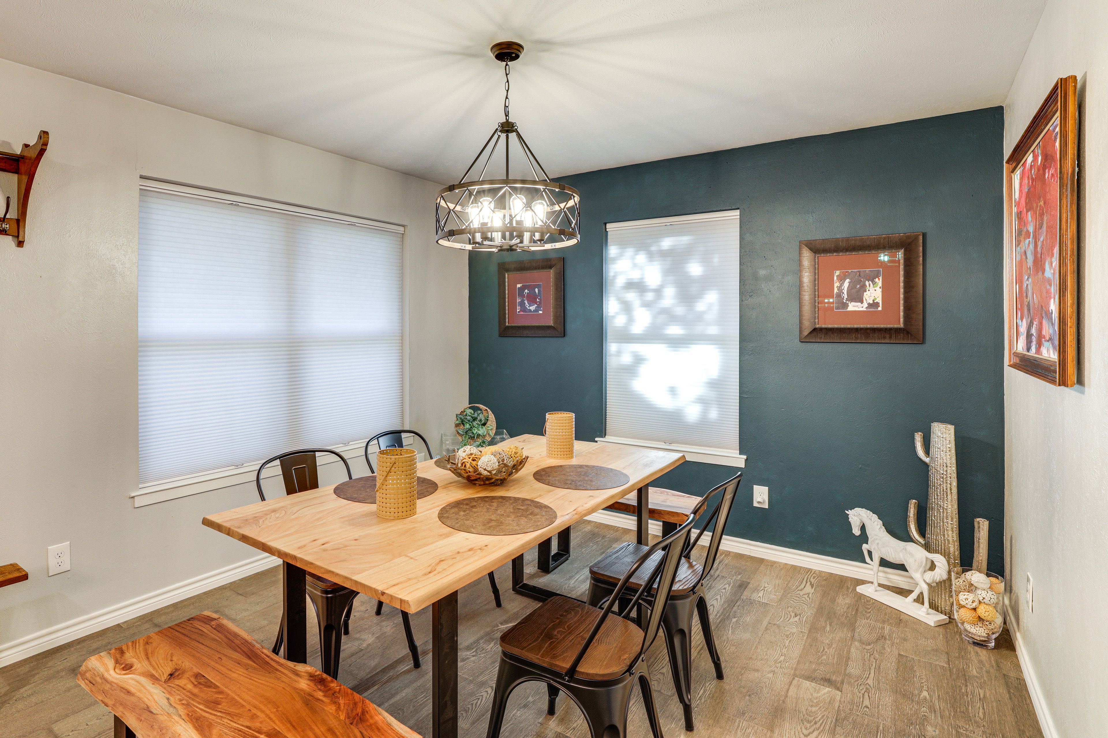 Dining Area | Dishware/Flatware