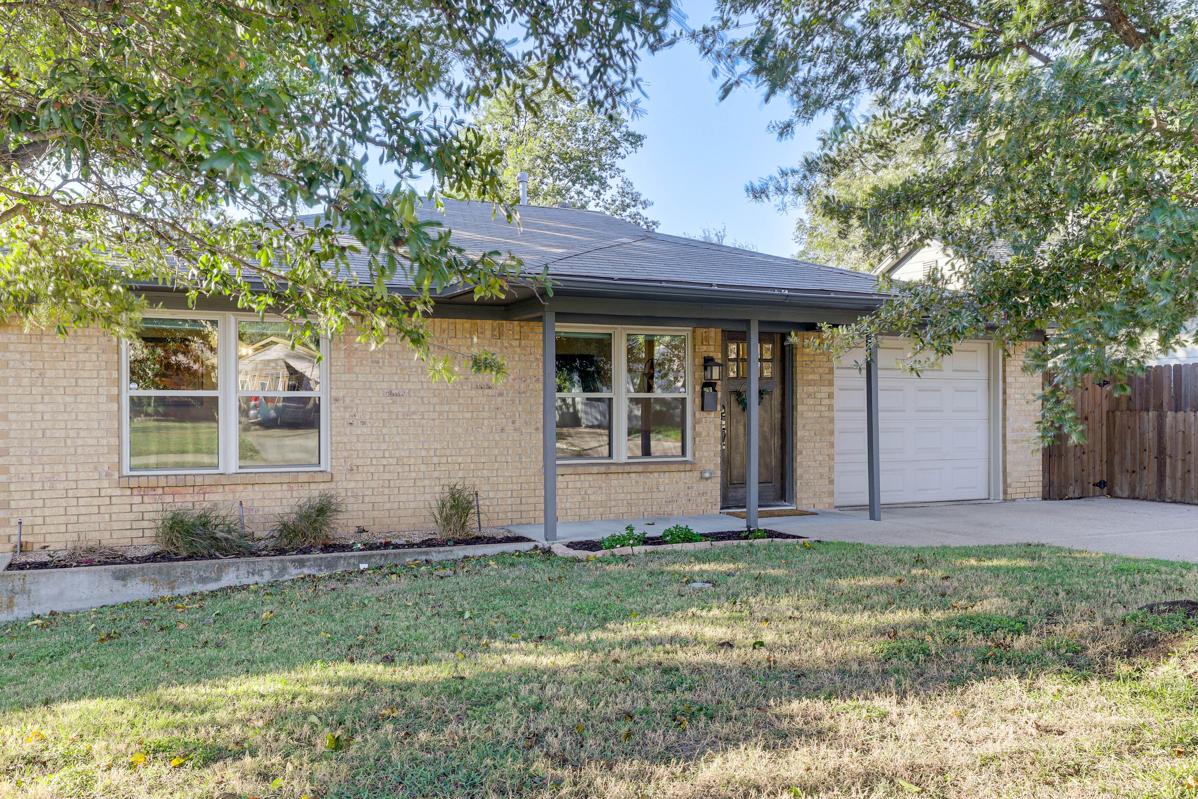 Parking | Driveway (4 Vehicles) | Free Street Parking (First-Come, First-Served)