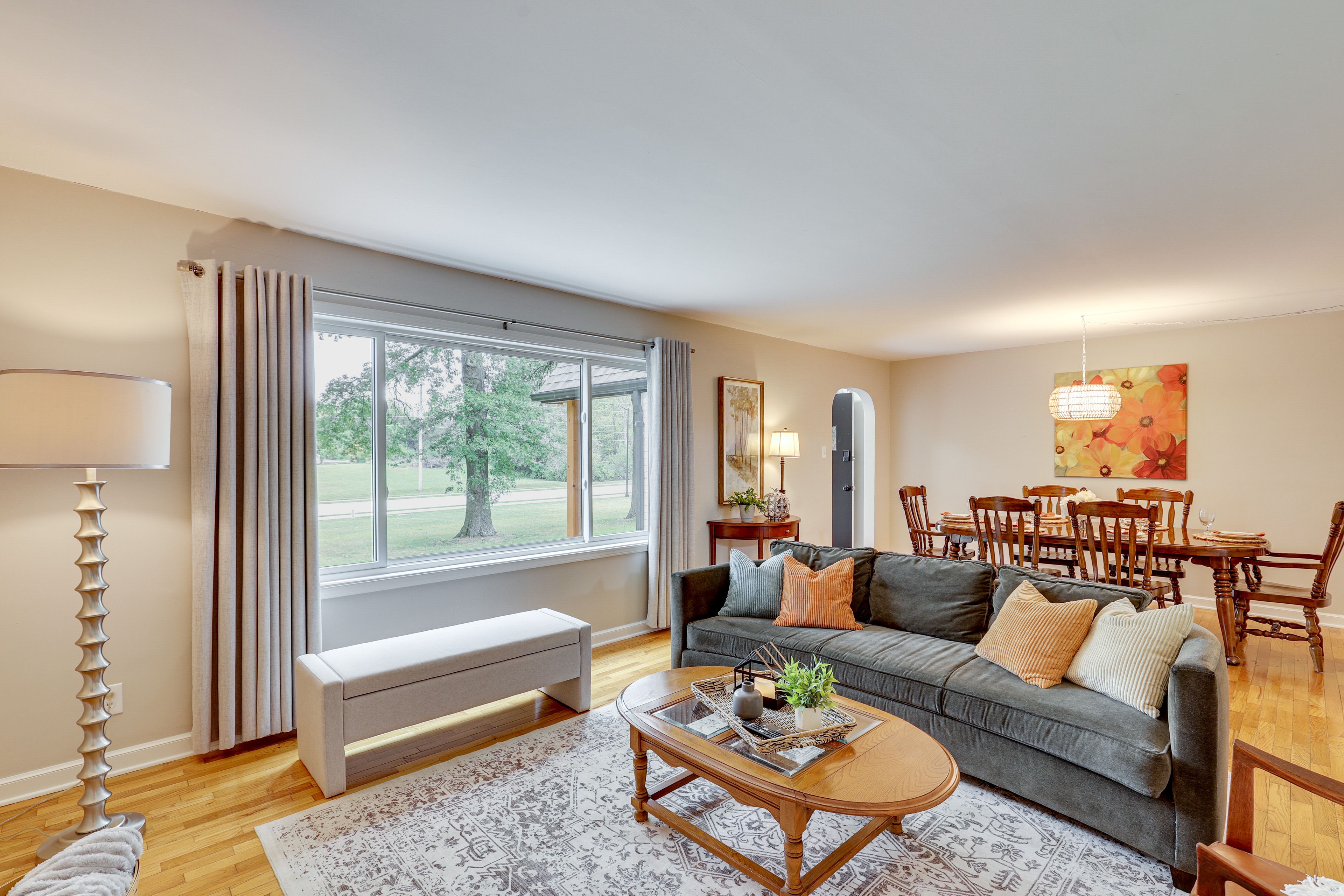 Topeka Vacation Rental | 3BR | 2BA | 1,250 Sq Ft | 2 Steps to Enter