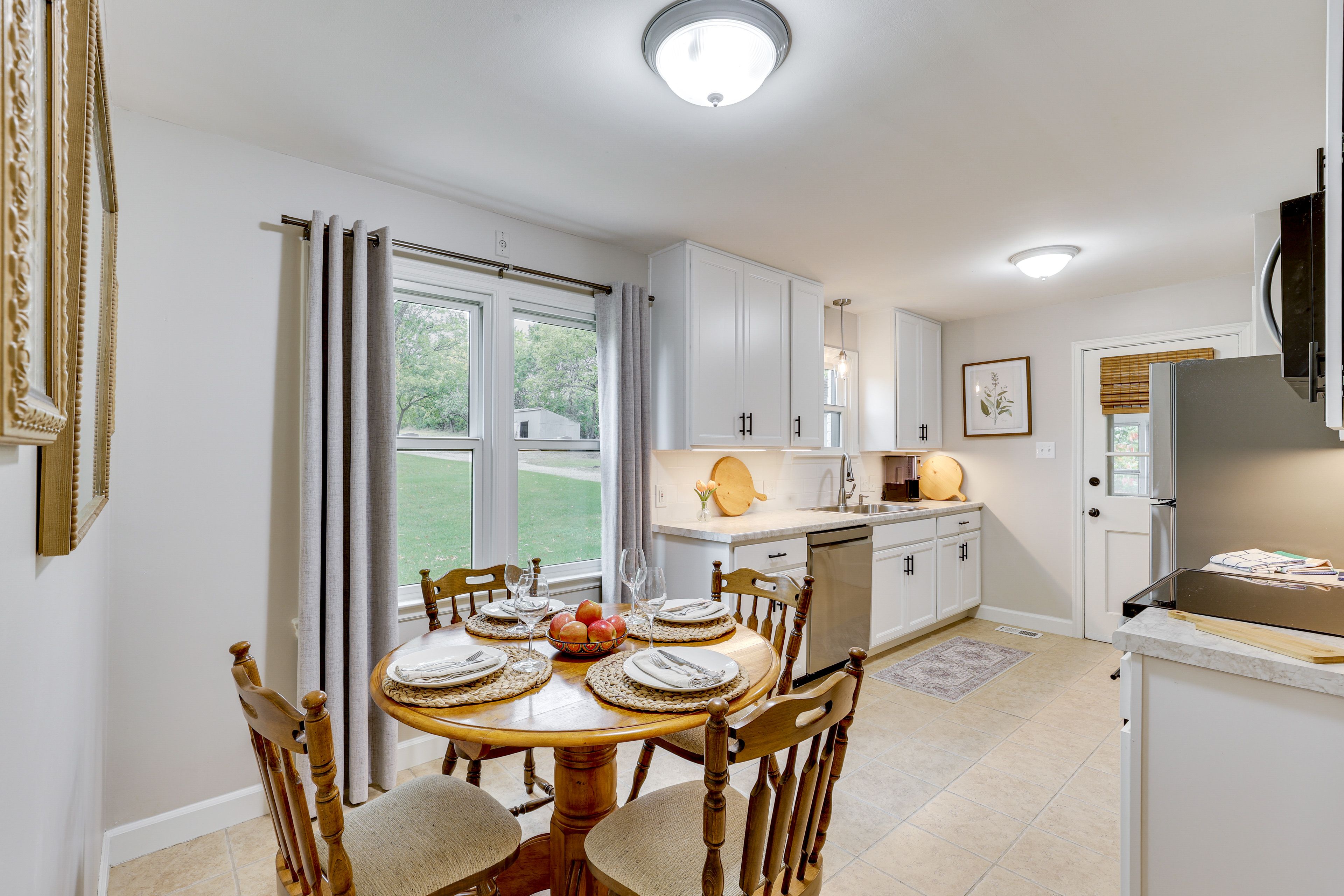 Kitchen | Dining Area | Cooking Basics