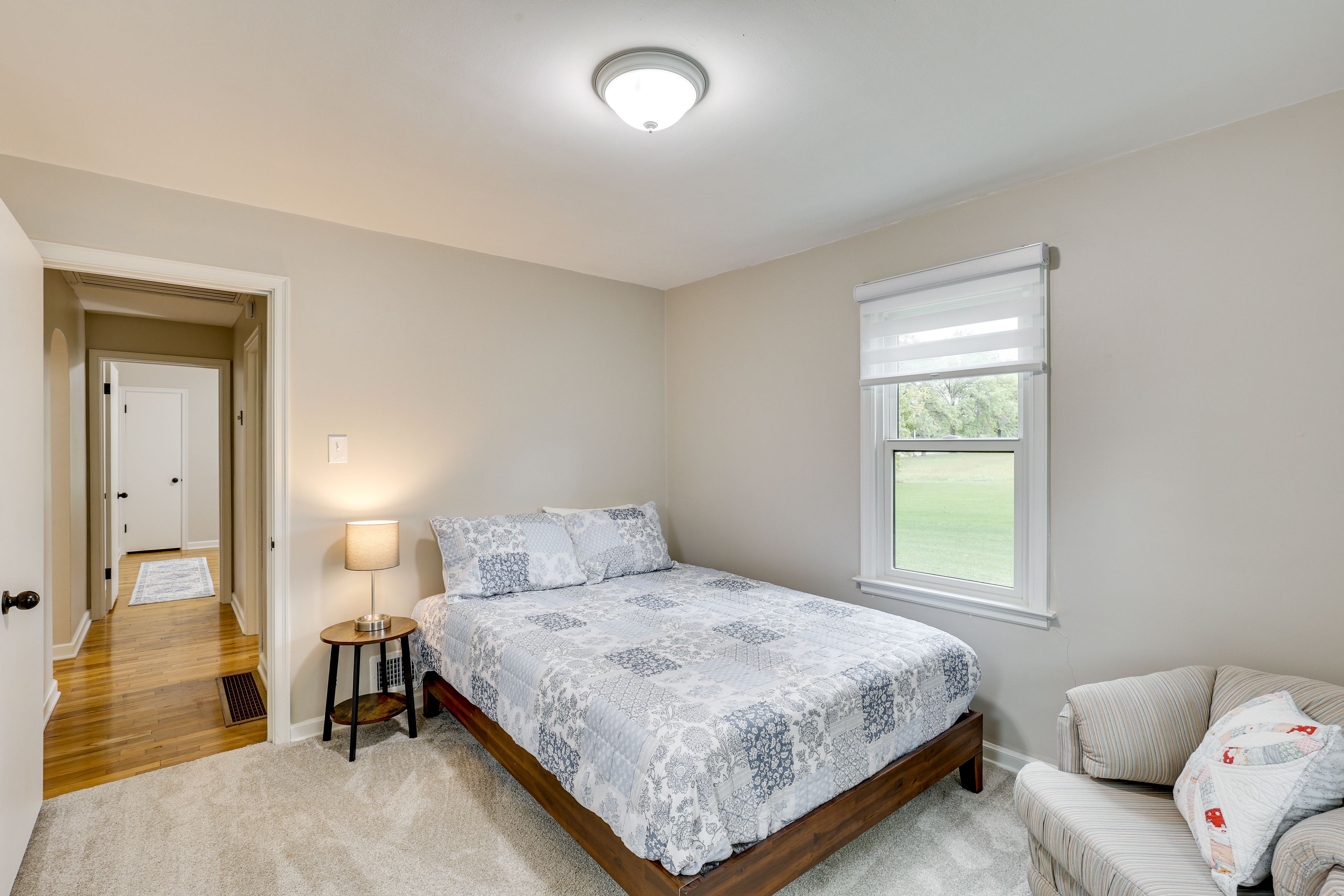 Bedroom 1 | Queen Bed | Linens | Main Level