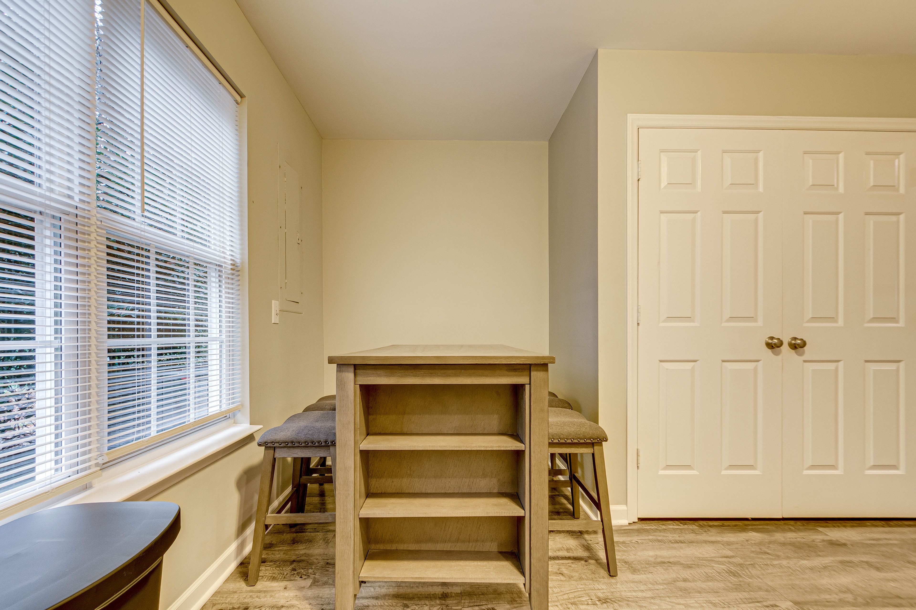 Dining Area | 1st Floor | Dishware/Flatware