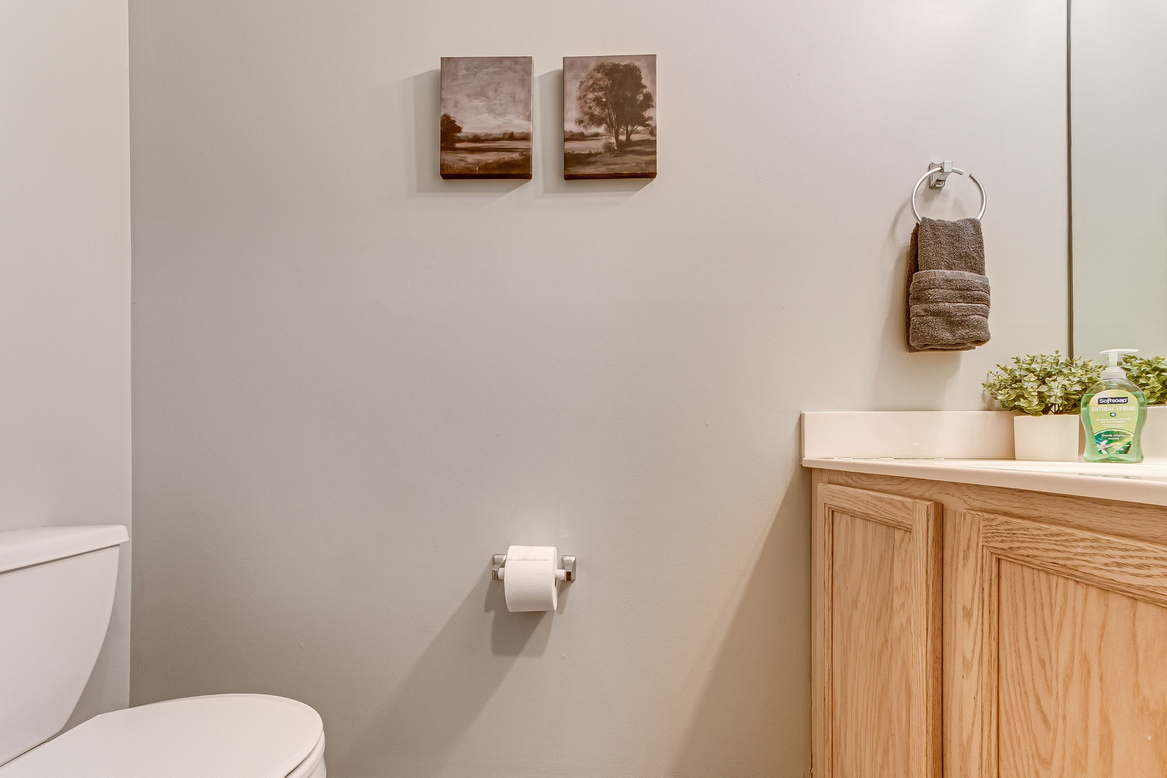 Half Bathroom | 1st Floor