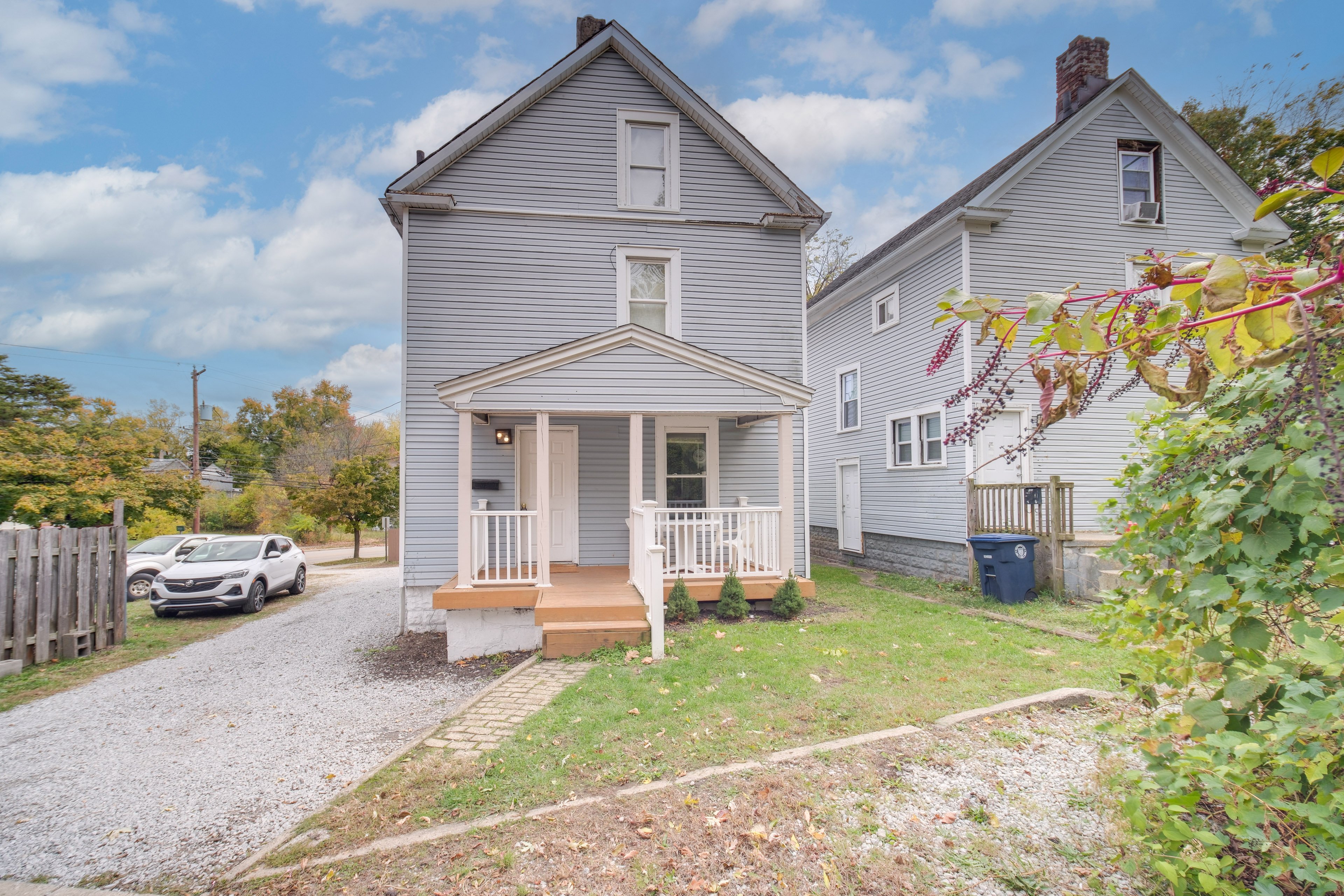 Exterior | Driveway (4 Vehicles) | Free Street Parking