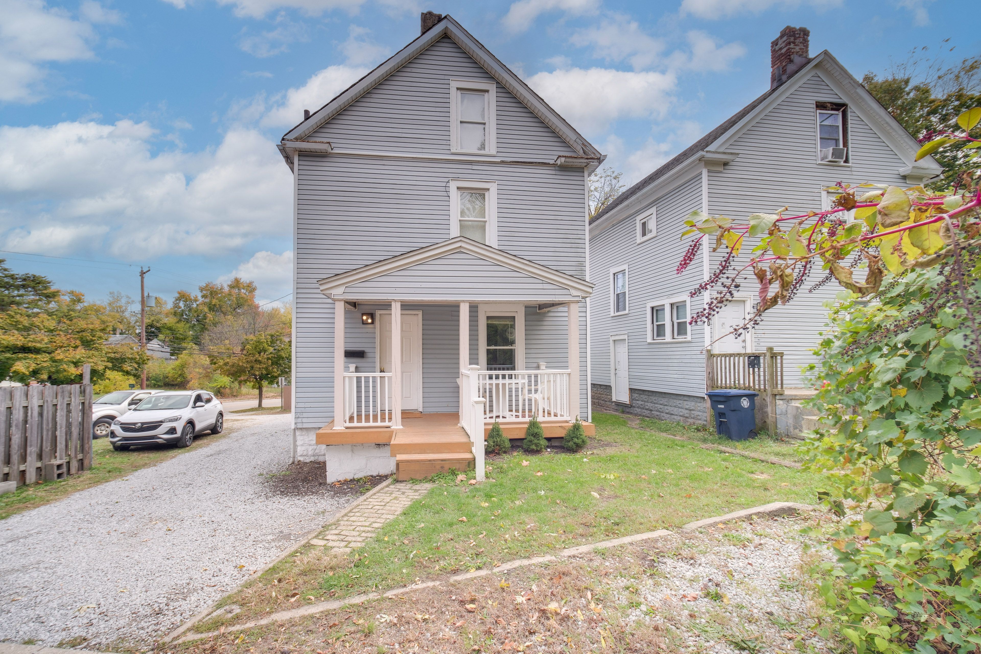 Exterior | Driveway (4 Vehicles) | Free Street Parking