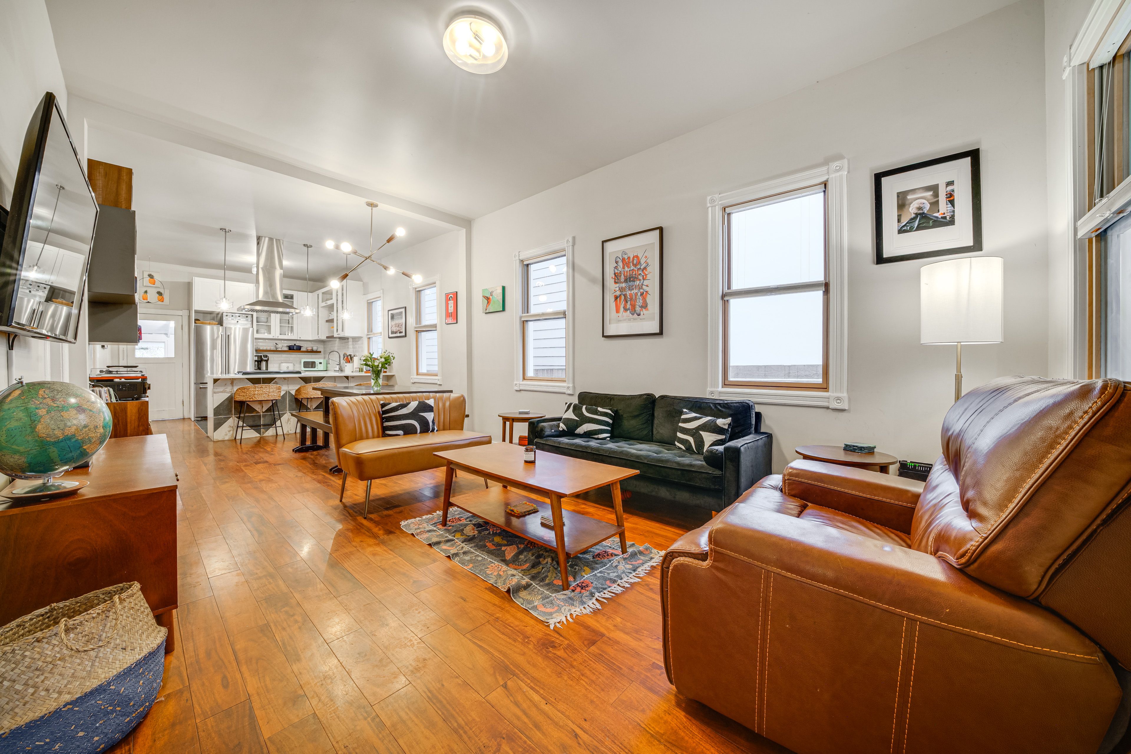 Seattle Vacation Rental | 2BR | 1BA | Steps to Enter | 1,280 Sq Ft