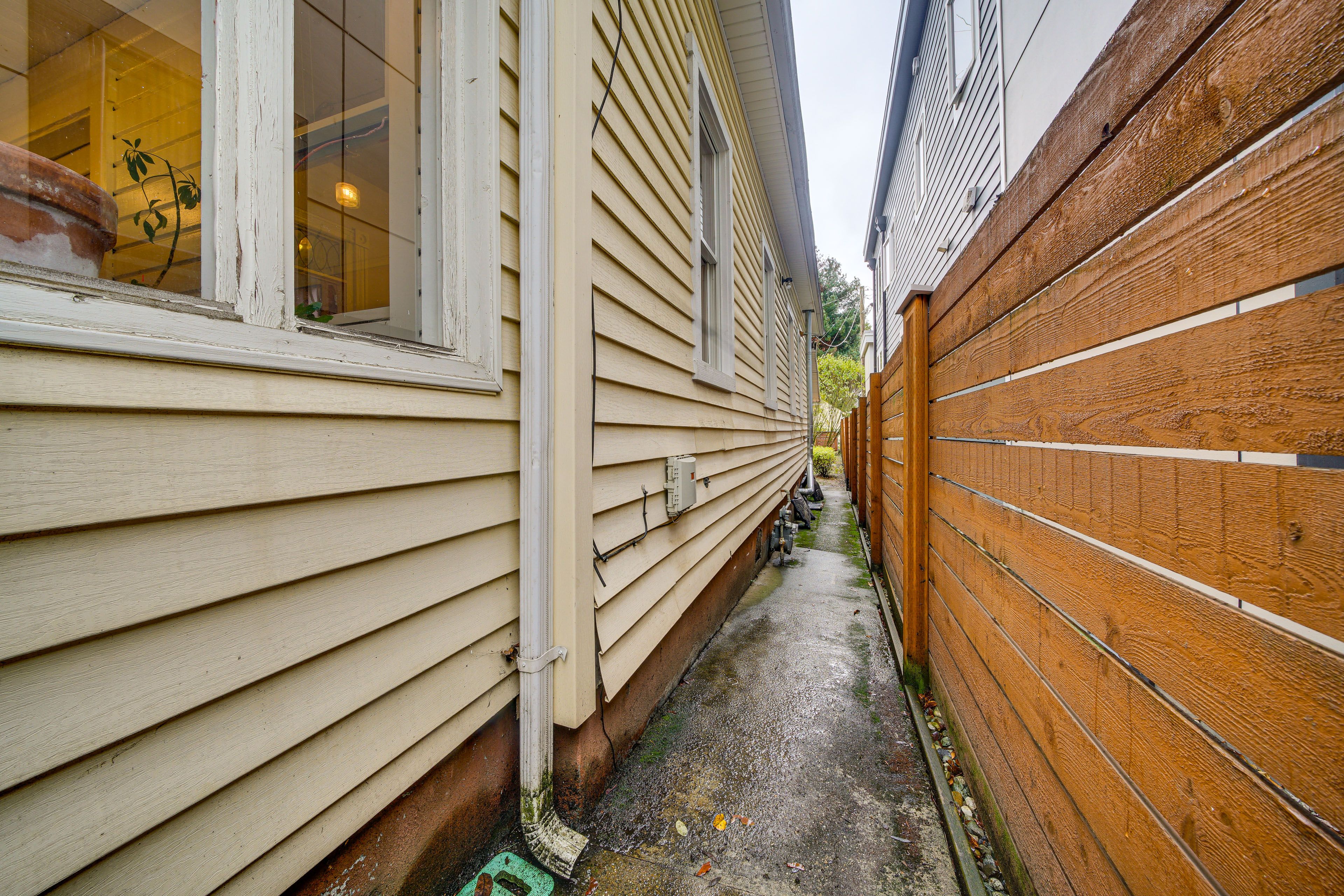 House Exterior | Side Walkway