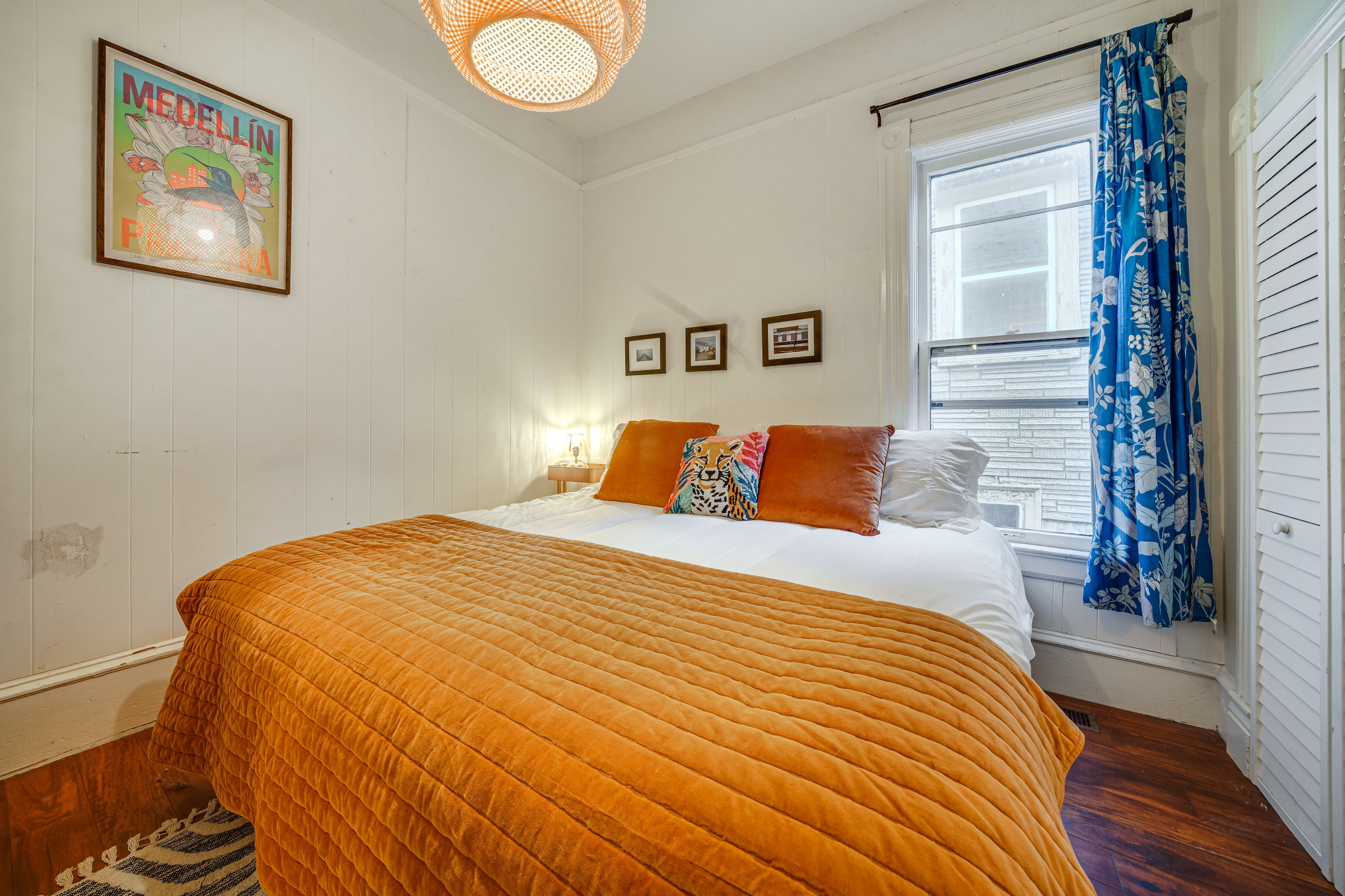 Bedroom 1 | King Bed | Smart TV w/ Cable