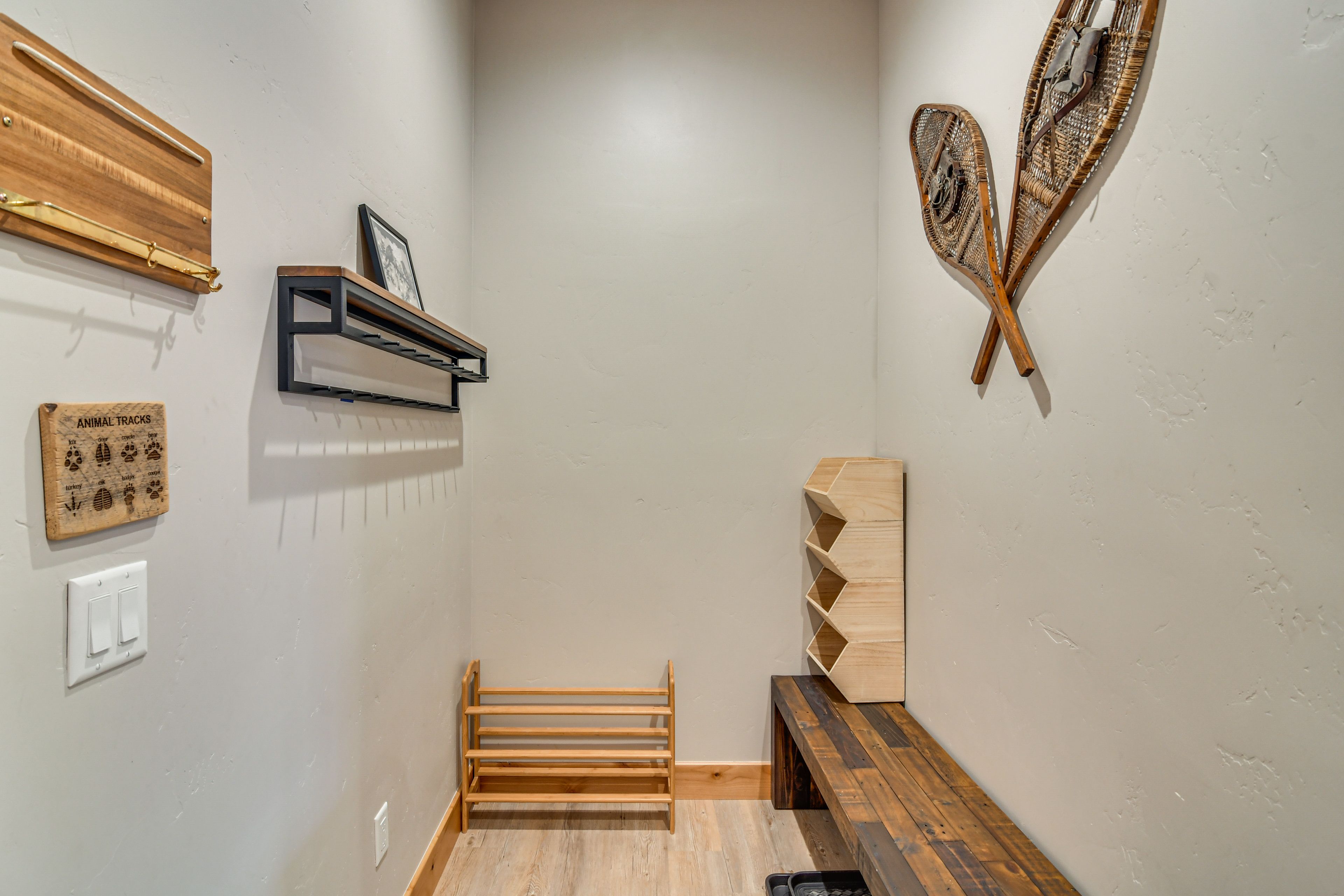 Mudroom | Ski Storage