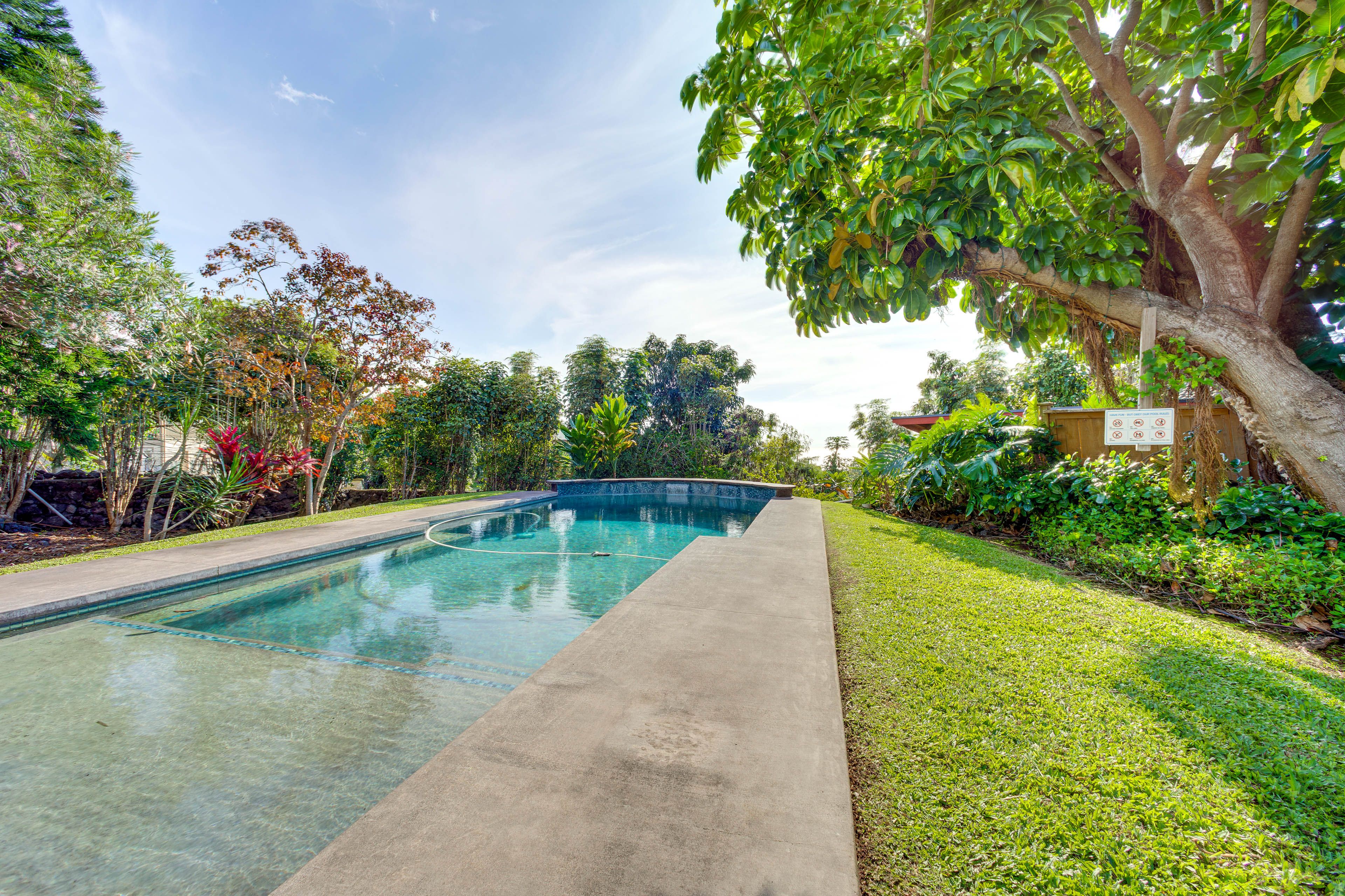 Kailua-Kona Vacation Rental | 2BR | 2BA | Steps Required | 2,000 Sq Ft