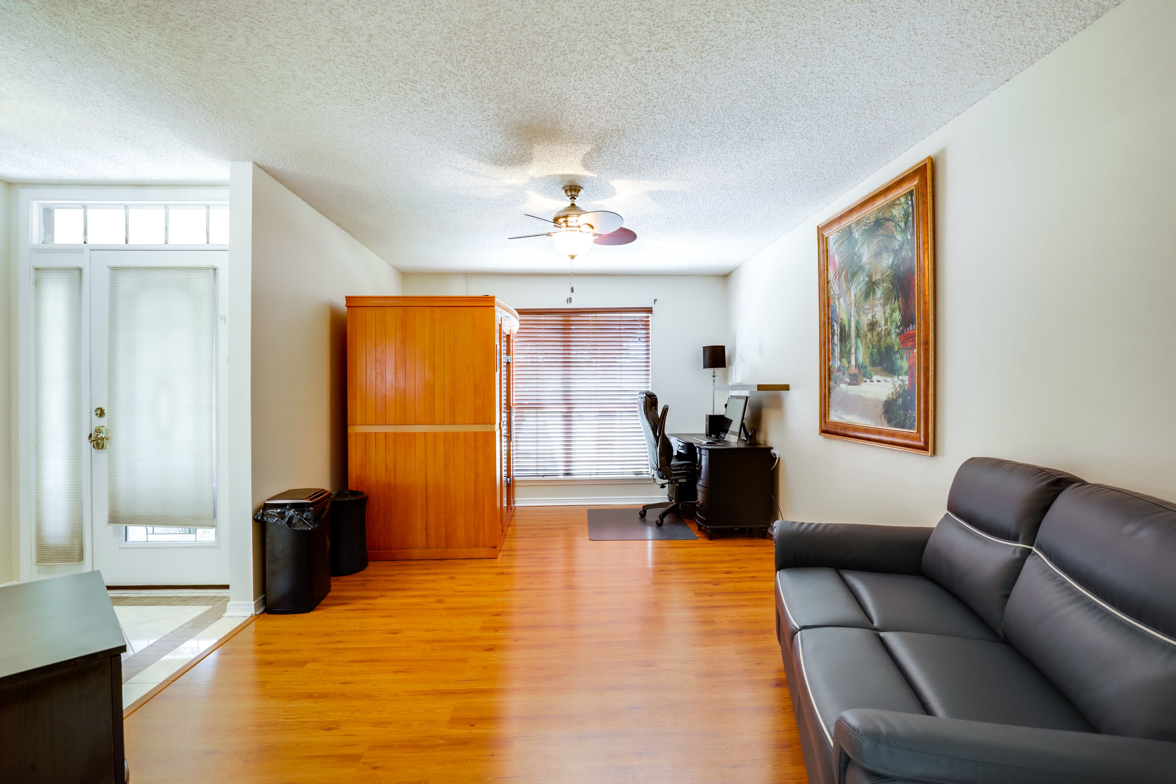 Sleeping Nook | Full Sleeper Sofa | Sauna | Laptop-Friendly Workspace