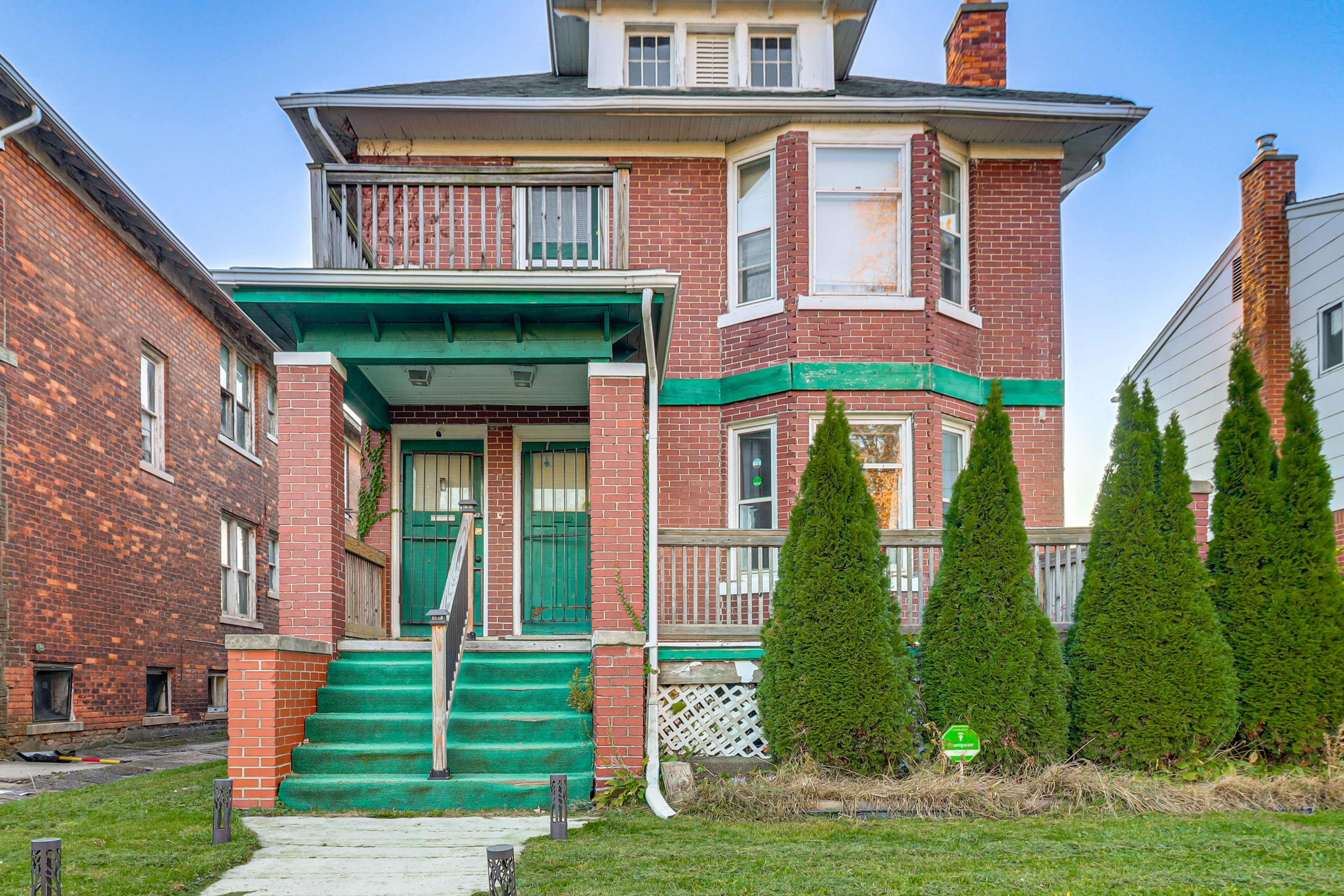 Detroit Vacation Rental | 2BR | 1BA | Stairs to Enter | 1,117 Sq Ft