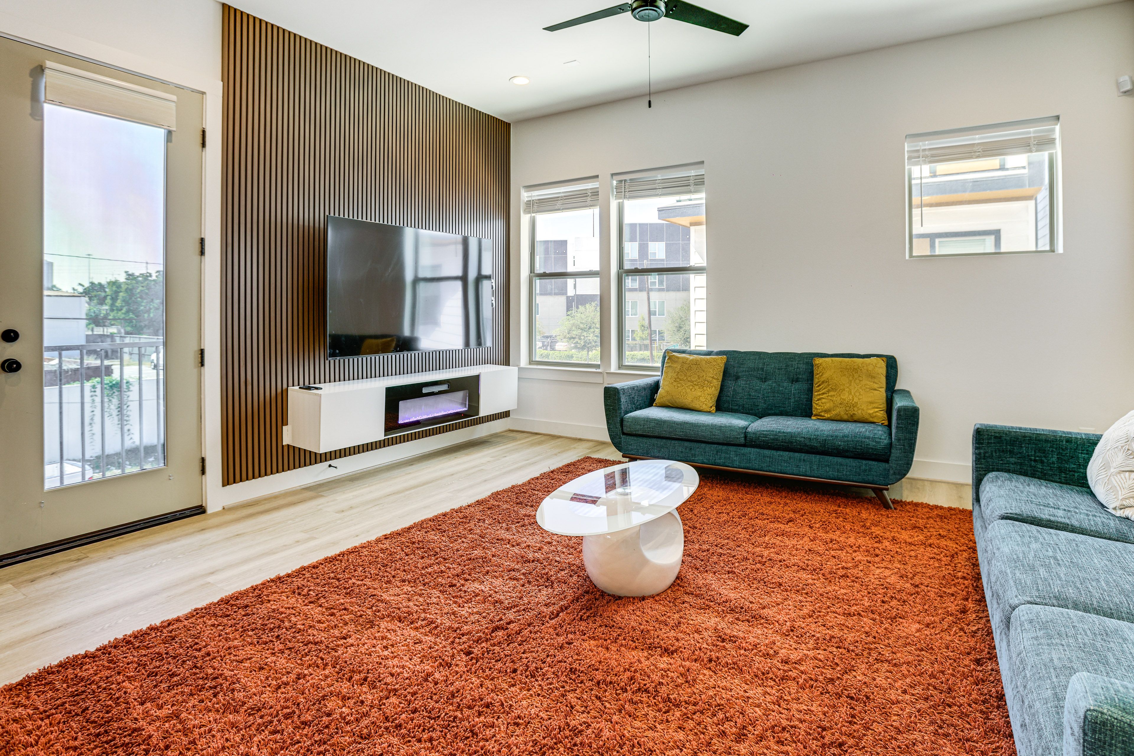 Living Room | Free WiFi | Central Heating & A/C | Smart TV | Main Floor