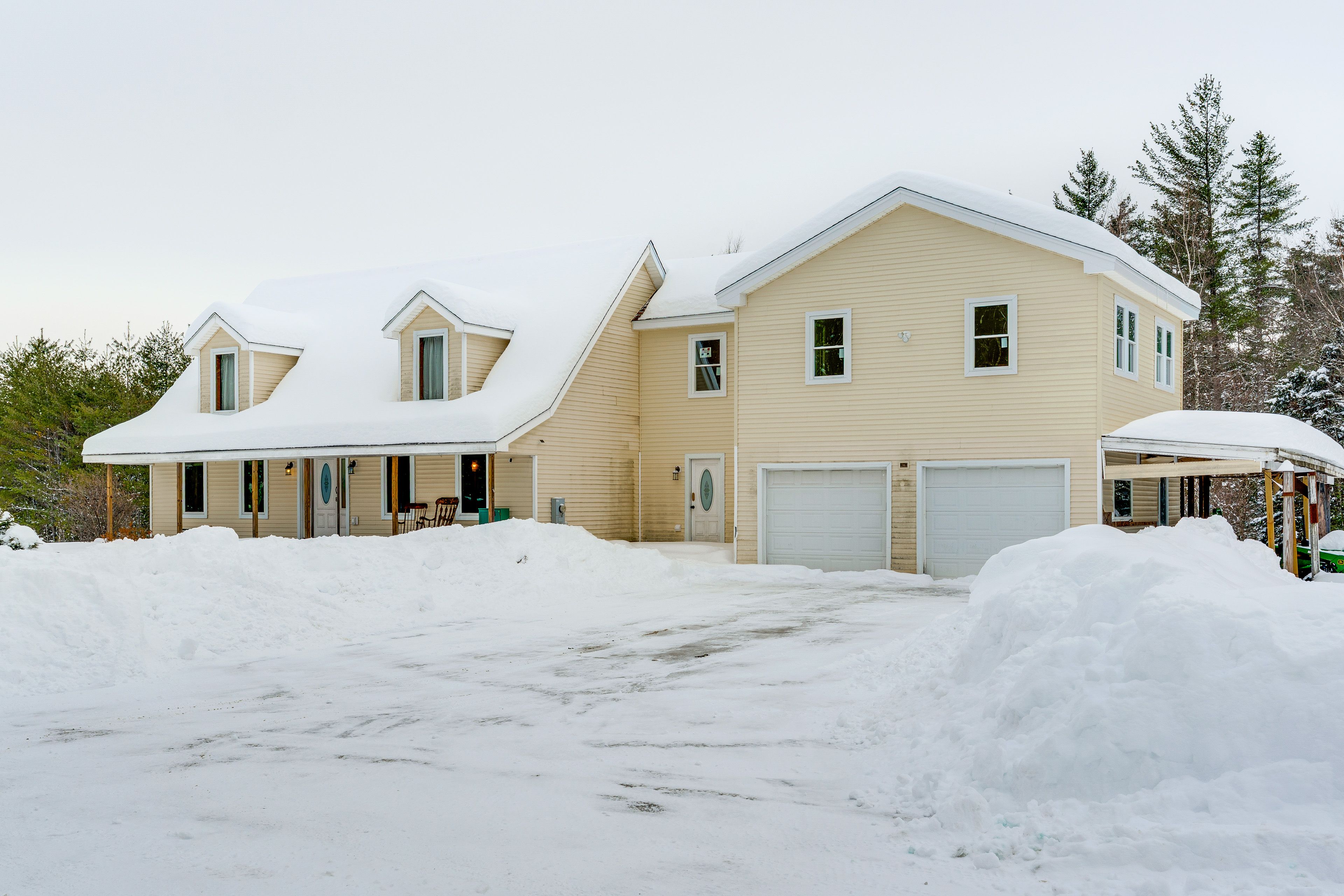 Parking | Driveway (3 Vehicles)