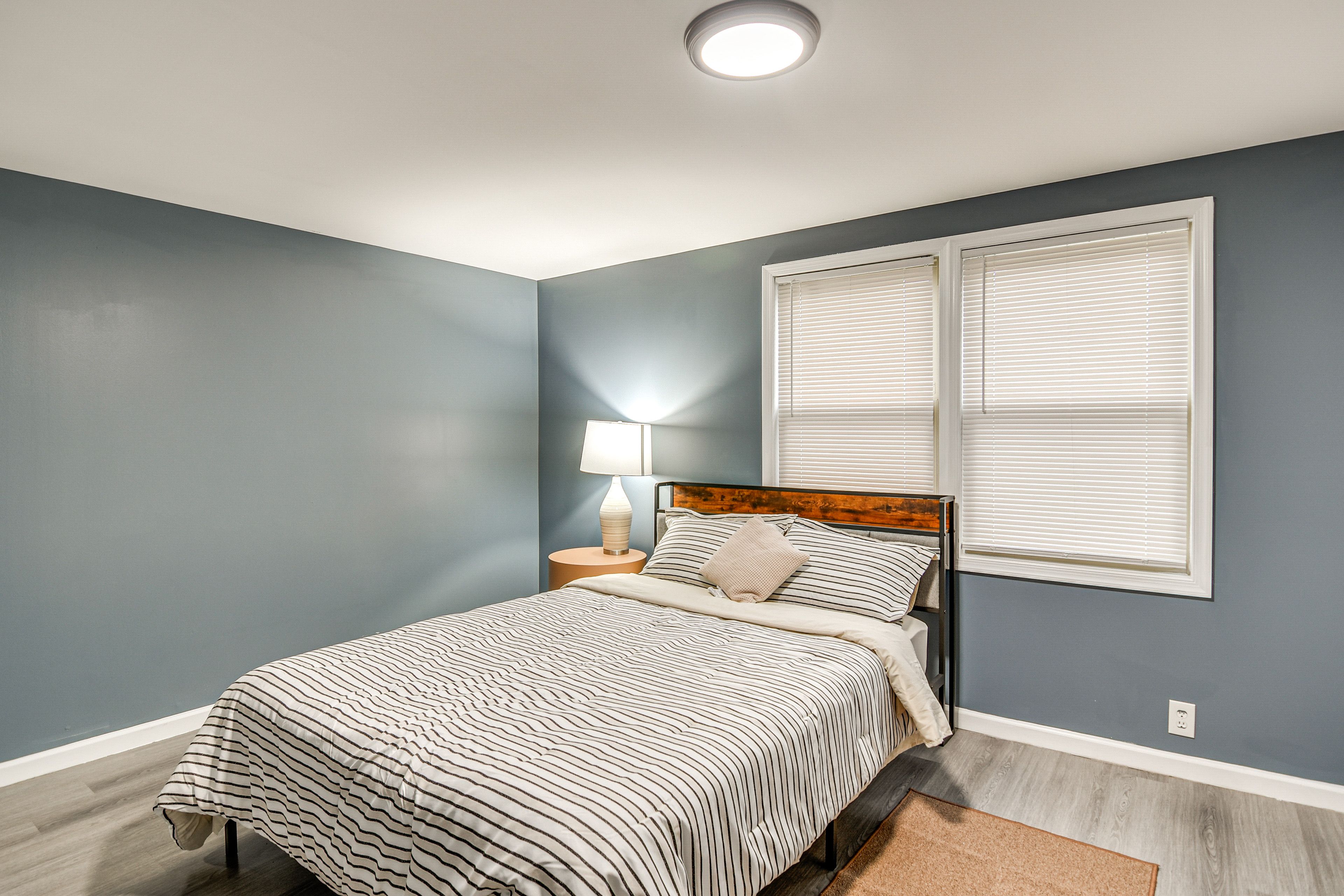 Bedroom 1 | Queen Bed | Upper Level