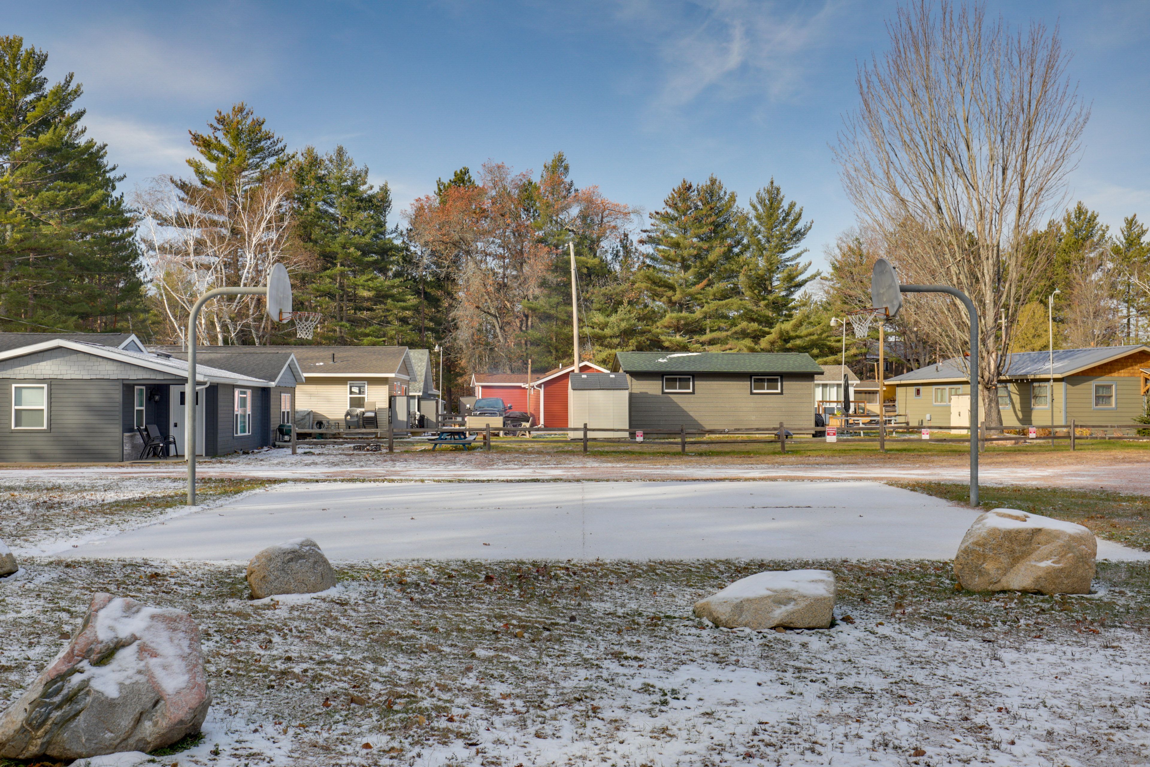 Lakewood Community Amenities