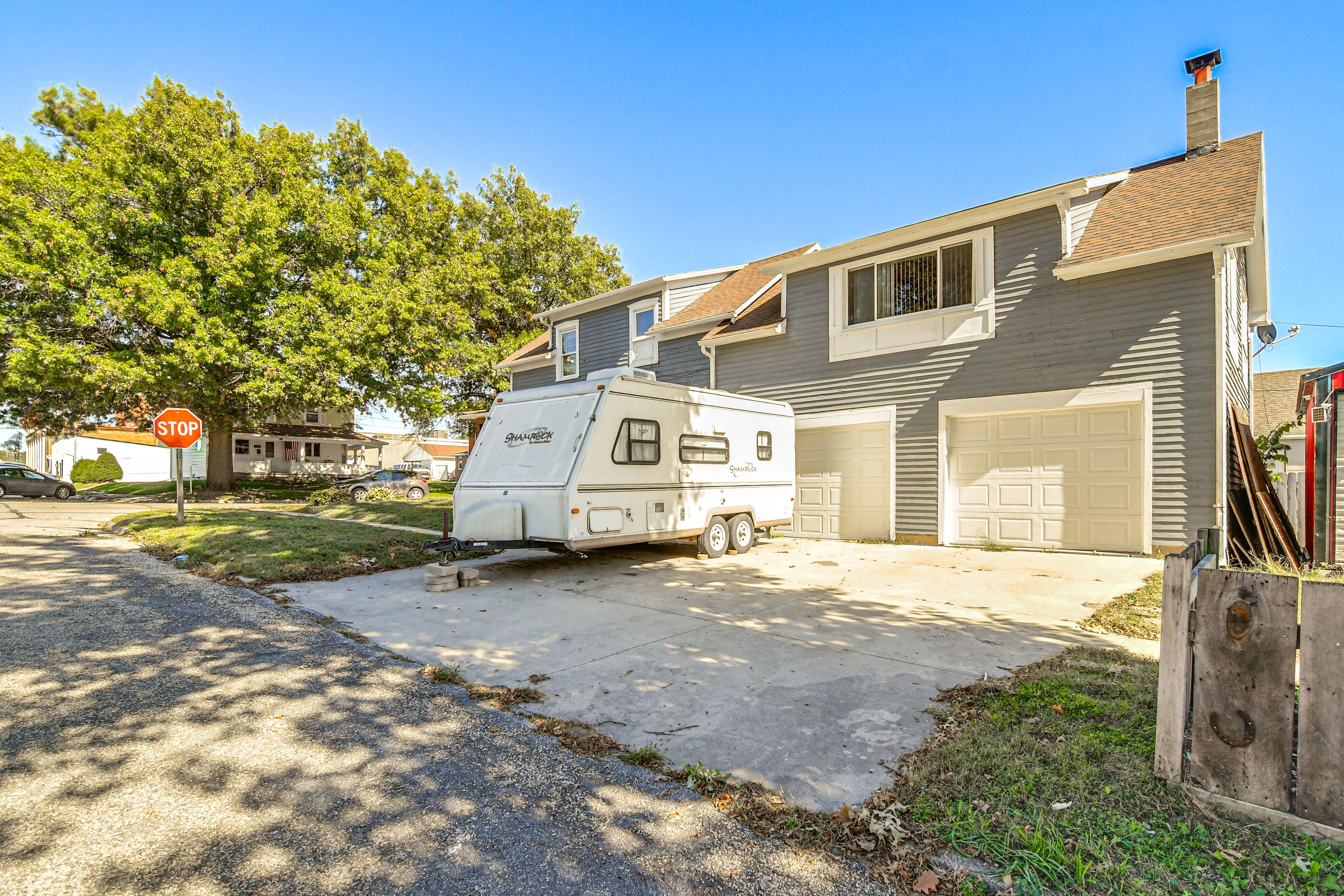 Parking | Driveway (3 Vehicles) | Street Parking (3 Vehicles)