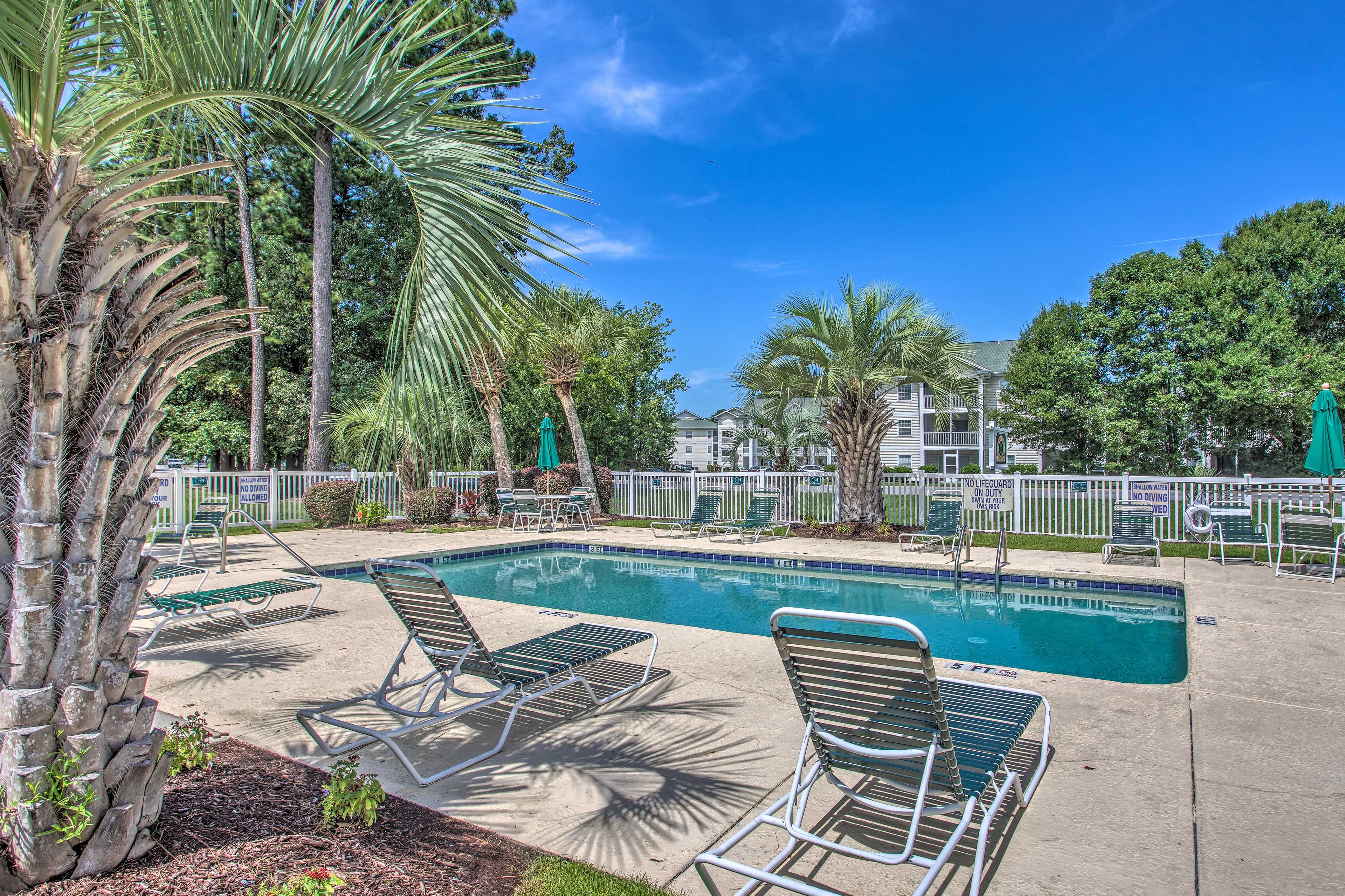 River Oaks Resort | Community Pool Area