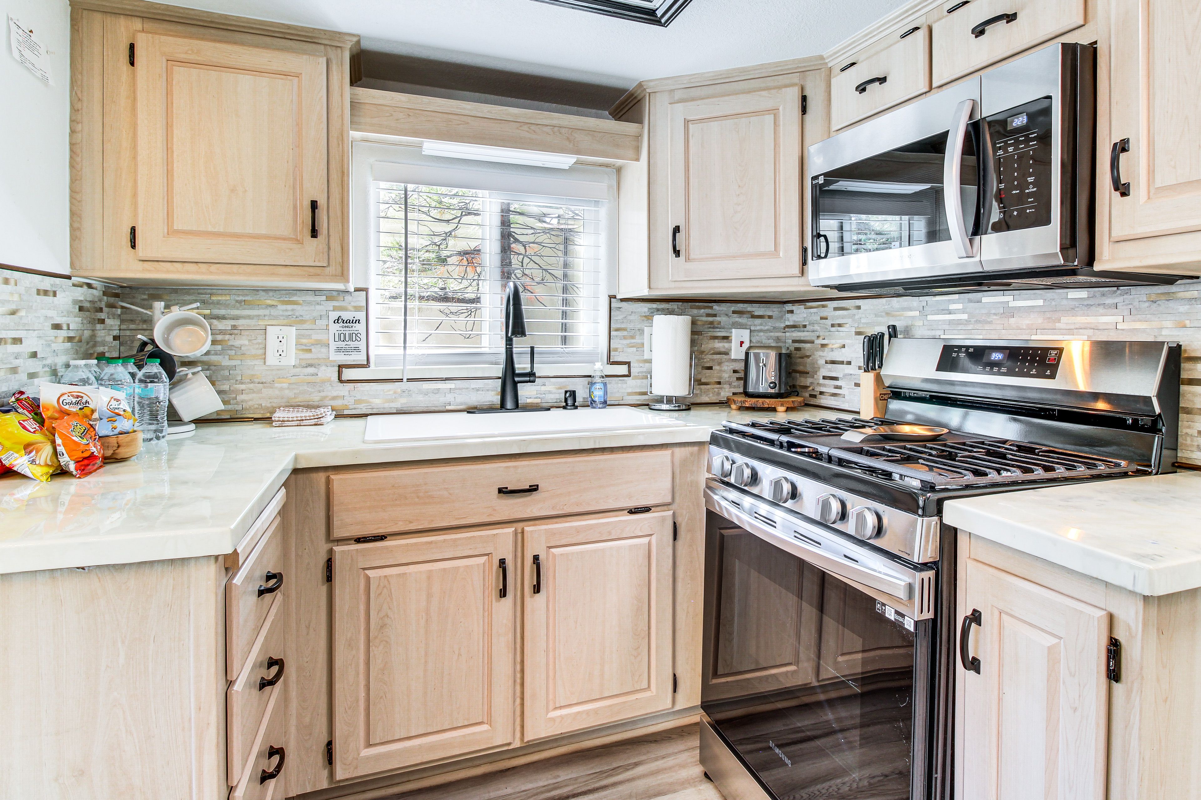 Kitchen | Main Level