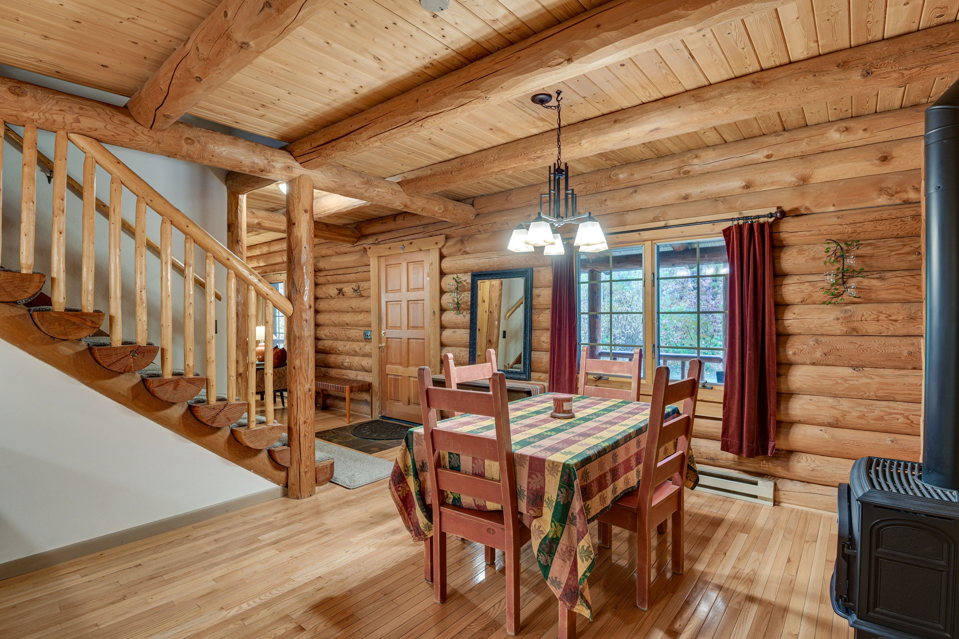 Dining Area | 1st Floor