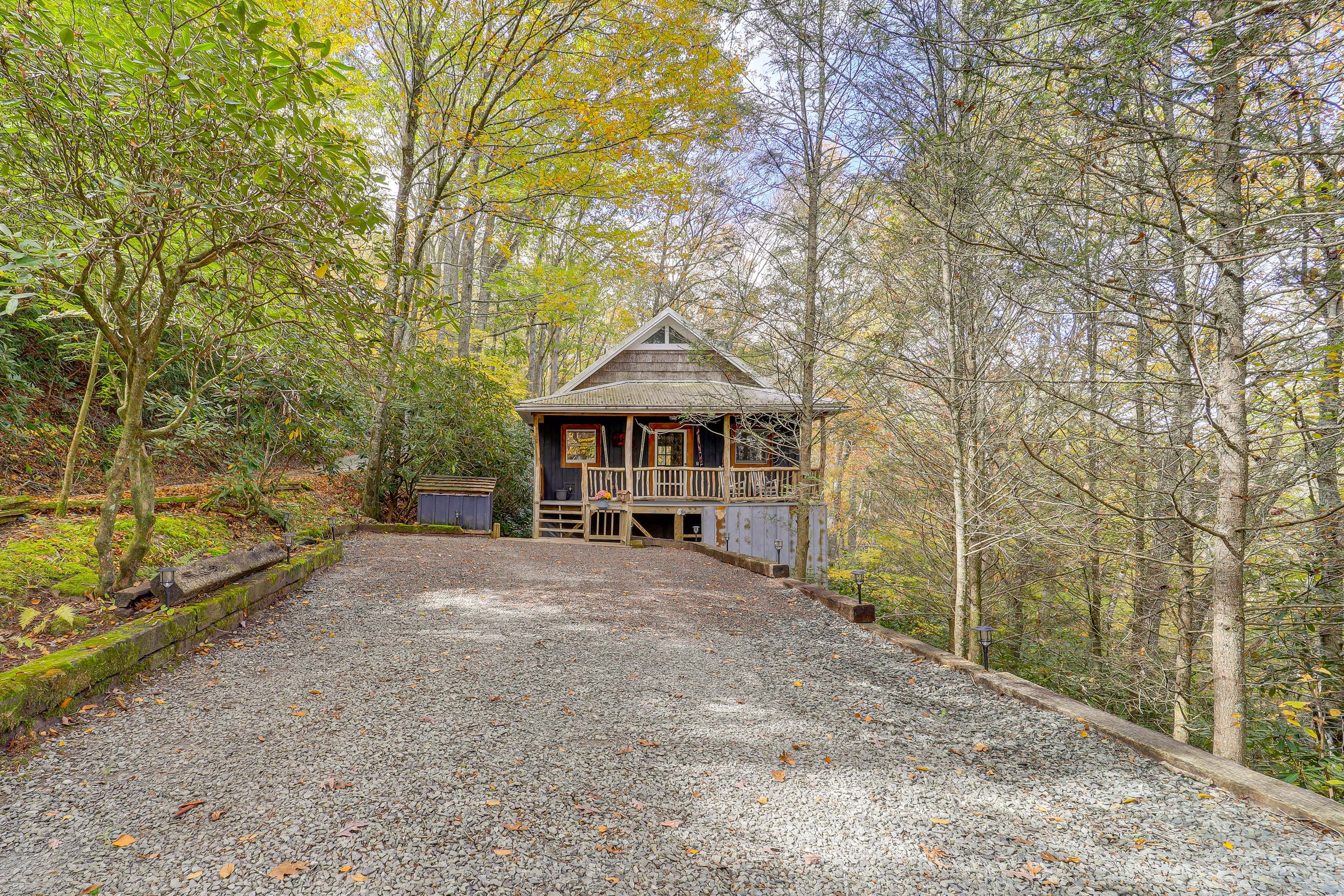 Parking | Driveway (3 Vehicles)